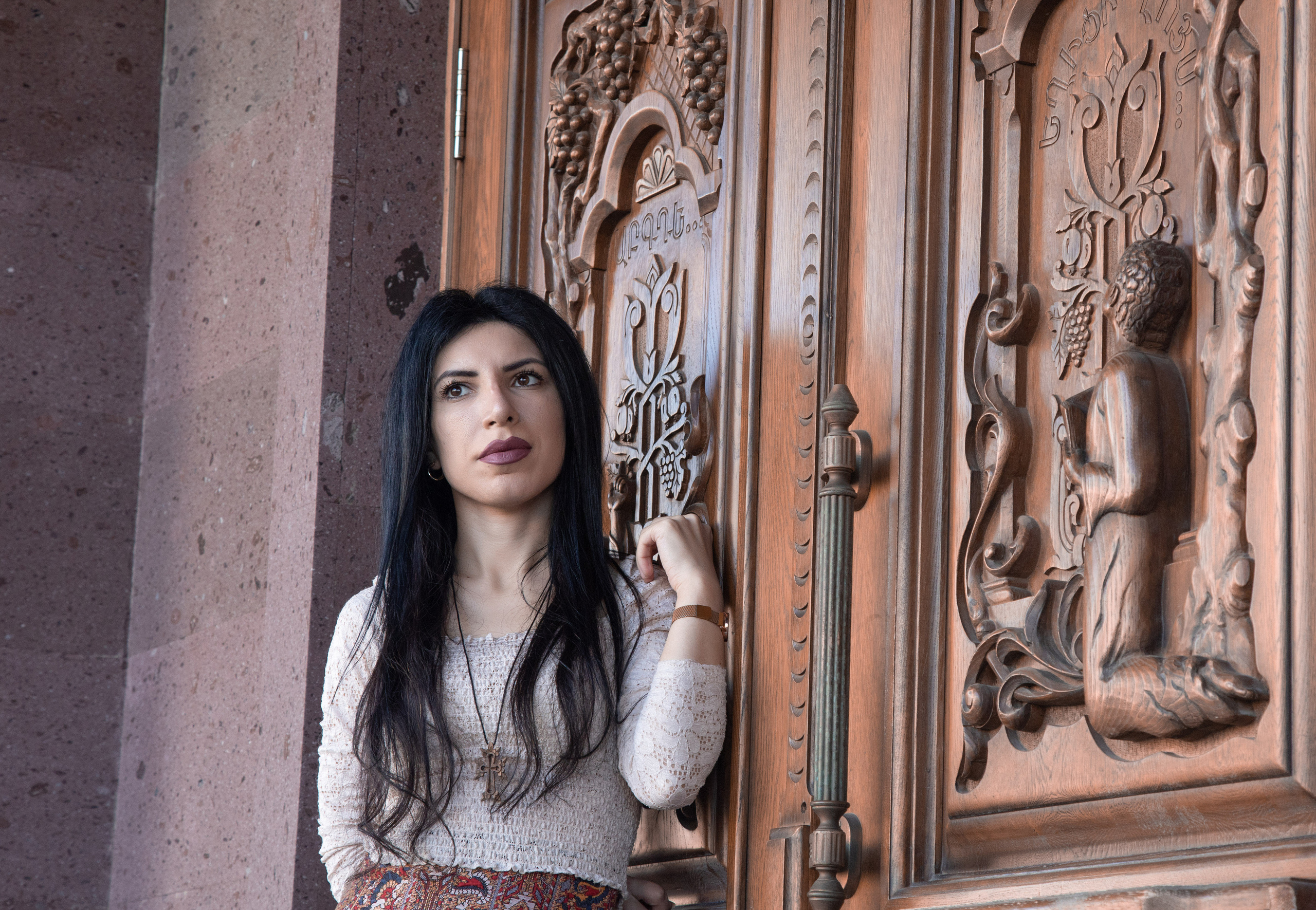 Mariam — прекрасная и Армянская Апостольская церковь. Краснодар. SAAVIK design — Керамика \ Зефирная флористика \Handmade\ Краснодар