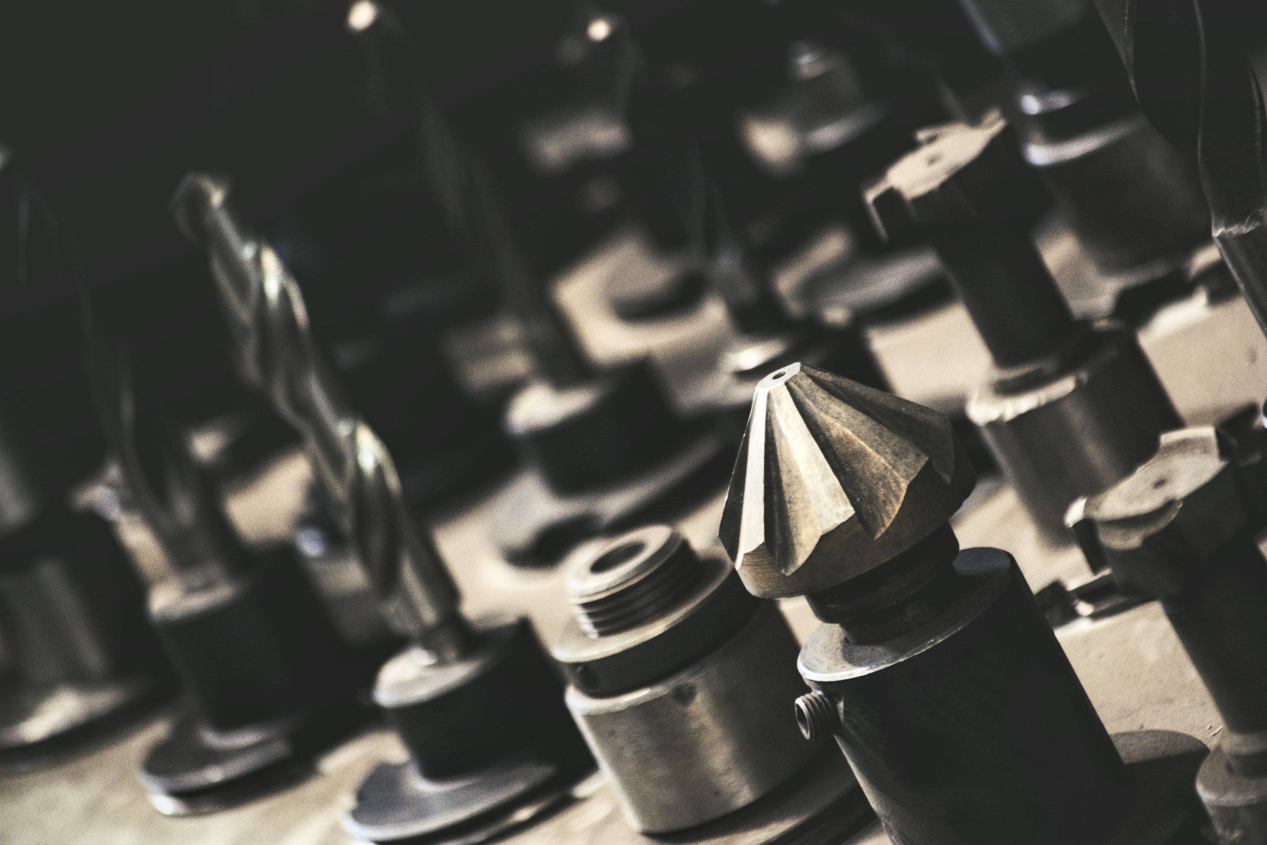 Промышленное фото Производство индустриальная фотография Новосибирск набор фрез