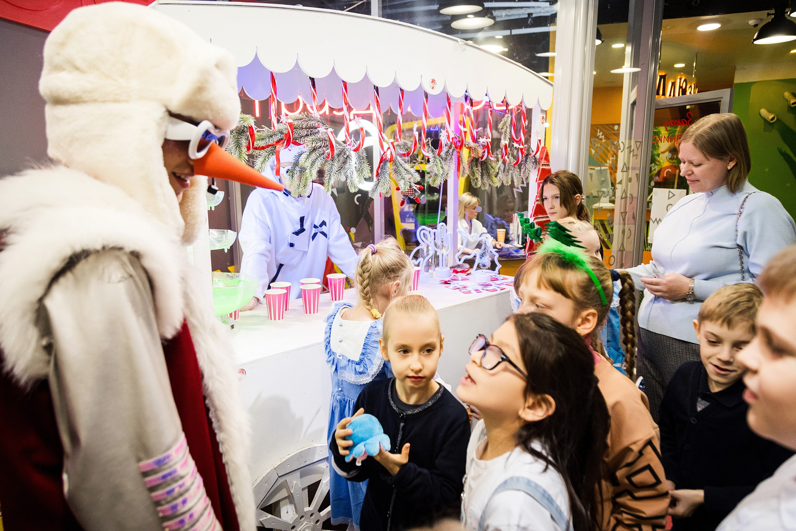 Новогодние утренники. Детский фотограф видеограф в Хабаровске Михаил Орлов