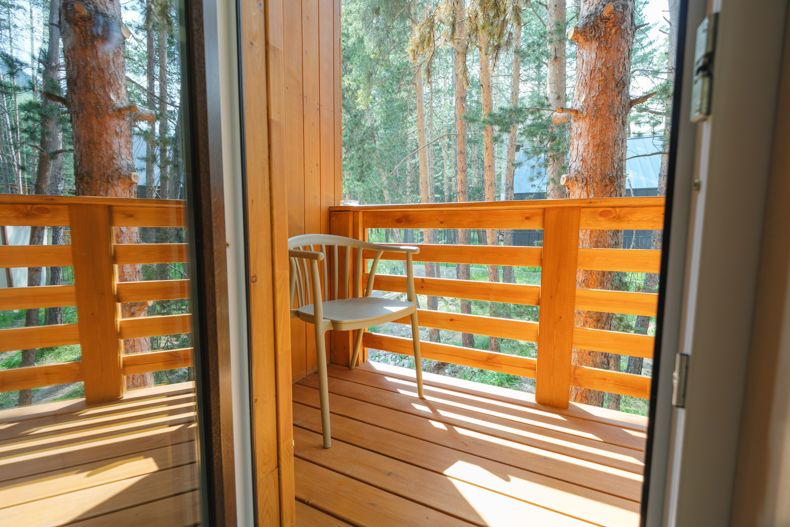 Мини-отель «Larix Hill» Терскол. Фотограф на Эльбрусе • Роман Шатхин