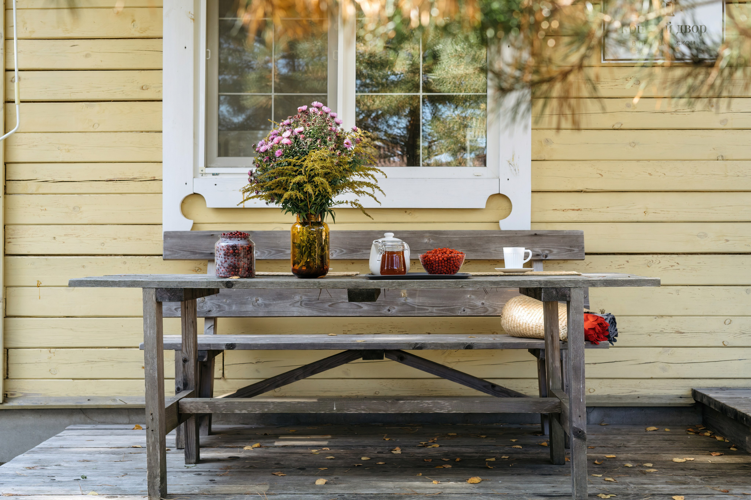 Клуб-отель «Конный двор» Пржевальское. Фотограф на Эльбрусе • Роман Шатхин