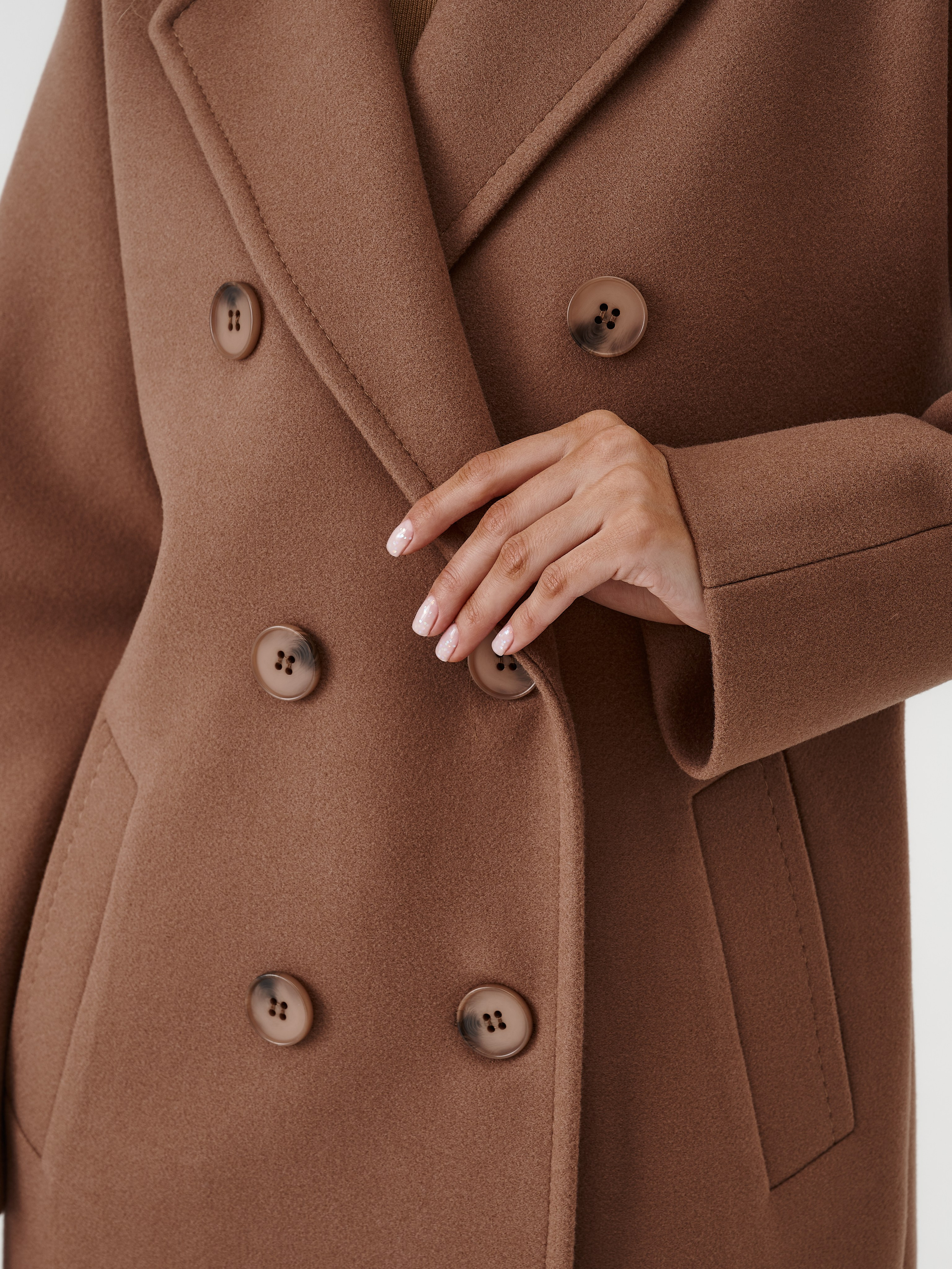 Каталог одежды. Контент фотограф в Саратове и Москве Дима Савельев