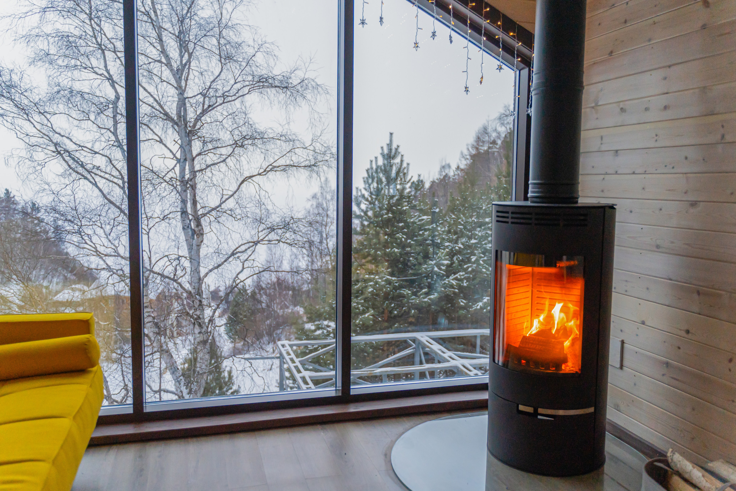 Интерьерная съемка частного гостевого дома. Занимаюсь профессиональной фотографией и живу рядом с Байкалом. Работаю в разных жанрах