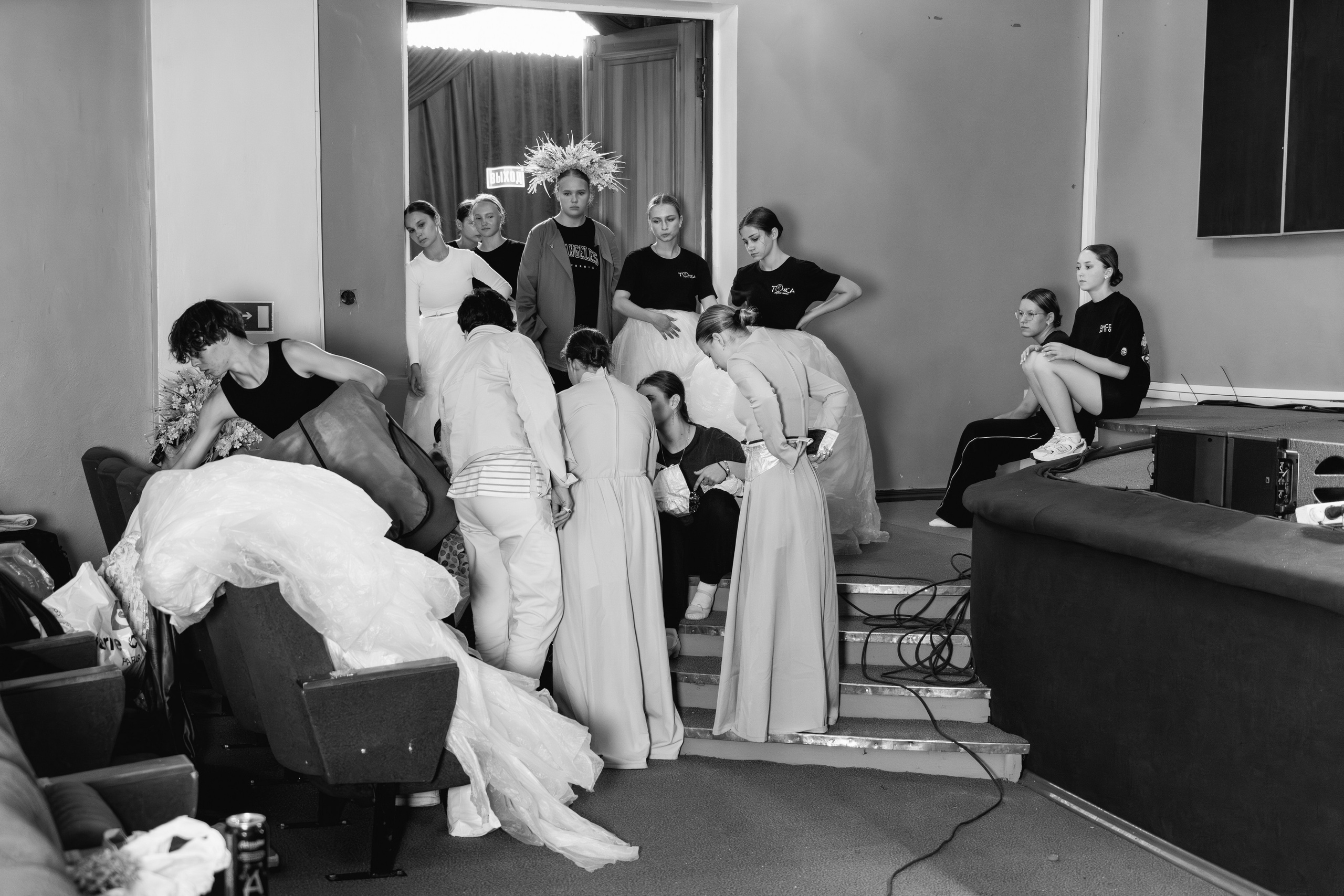 Backstage. Занимаюсь профессиональной фотографией и живу рядом с Байкалом. Работаю в разных жанрах