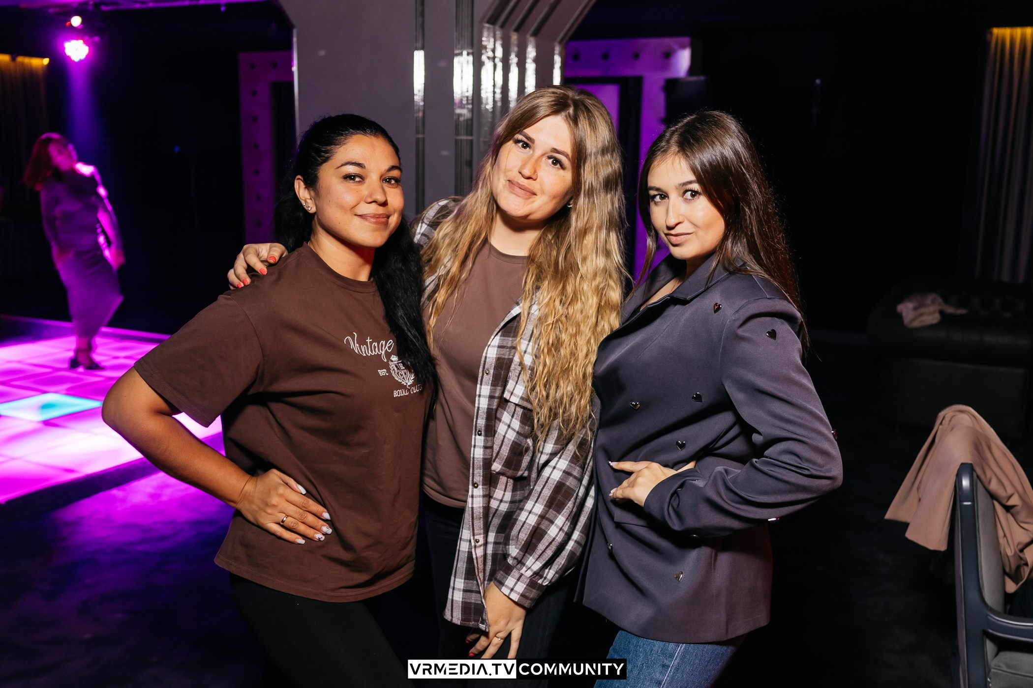 Выходные в караоке-баре «Volna»