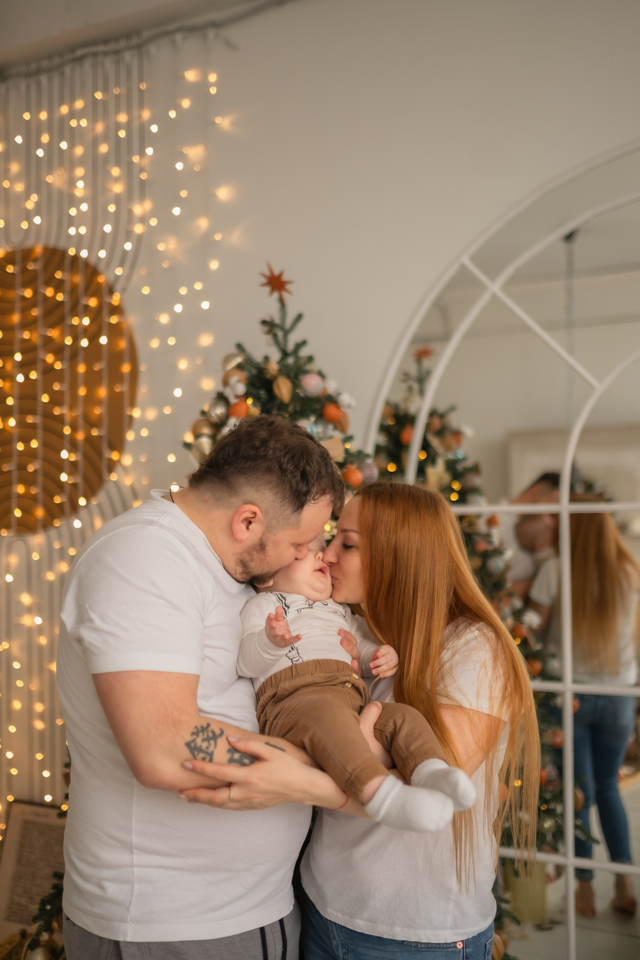 Celebrate Christmas & New Year with Family Photos | Austin Mini Sessions — Limited Spots! | Anny Smirnova