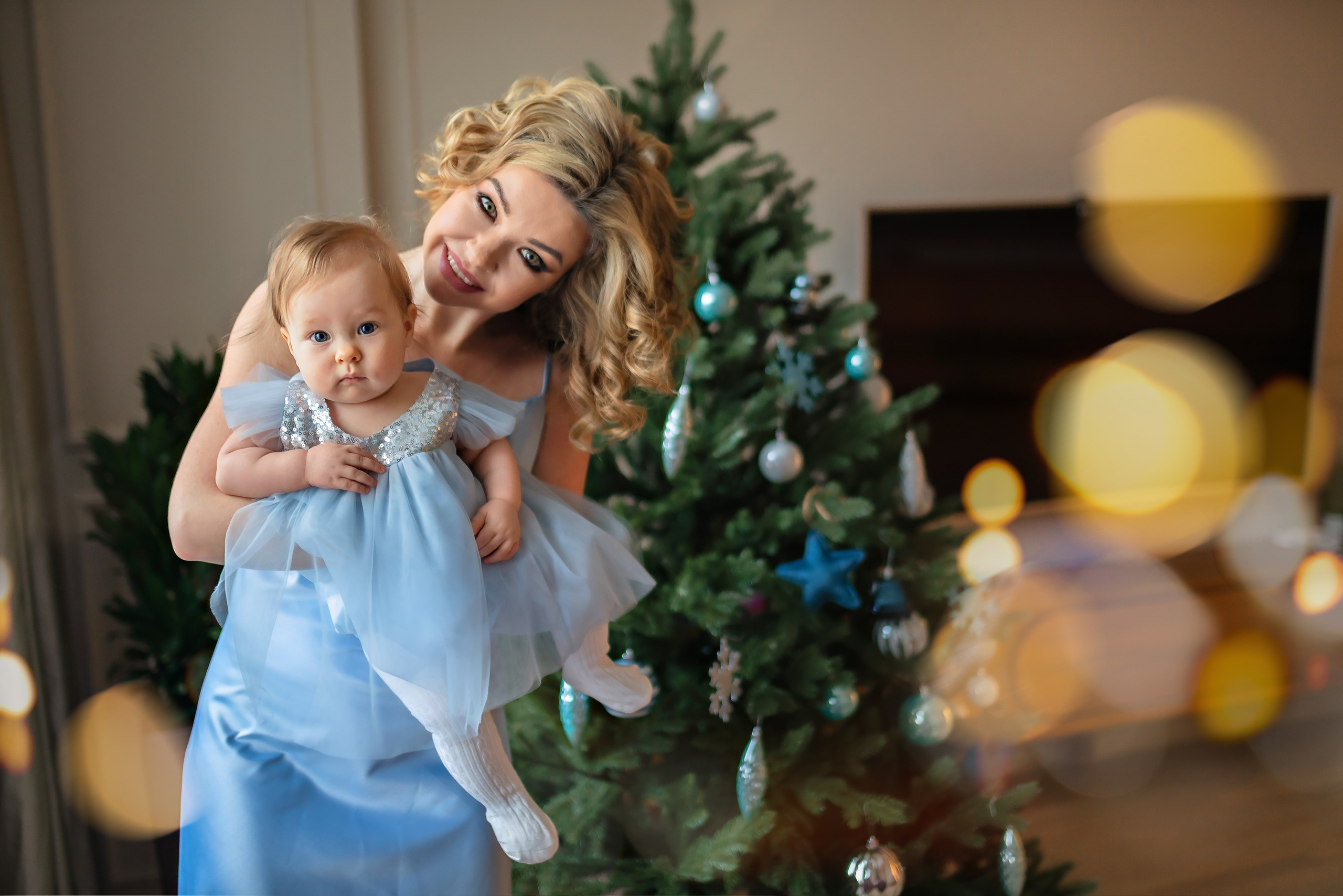 Celebrate Christmas & New Year with Family Photos | Austin Mini Sessions — Limited Spots! | Anny Smirnova