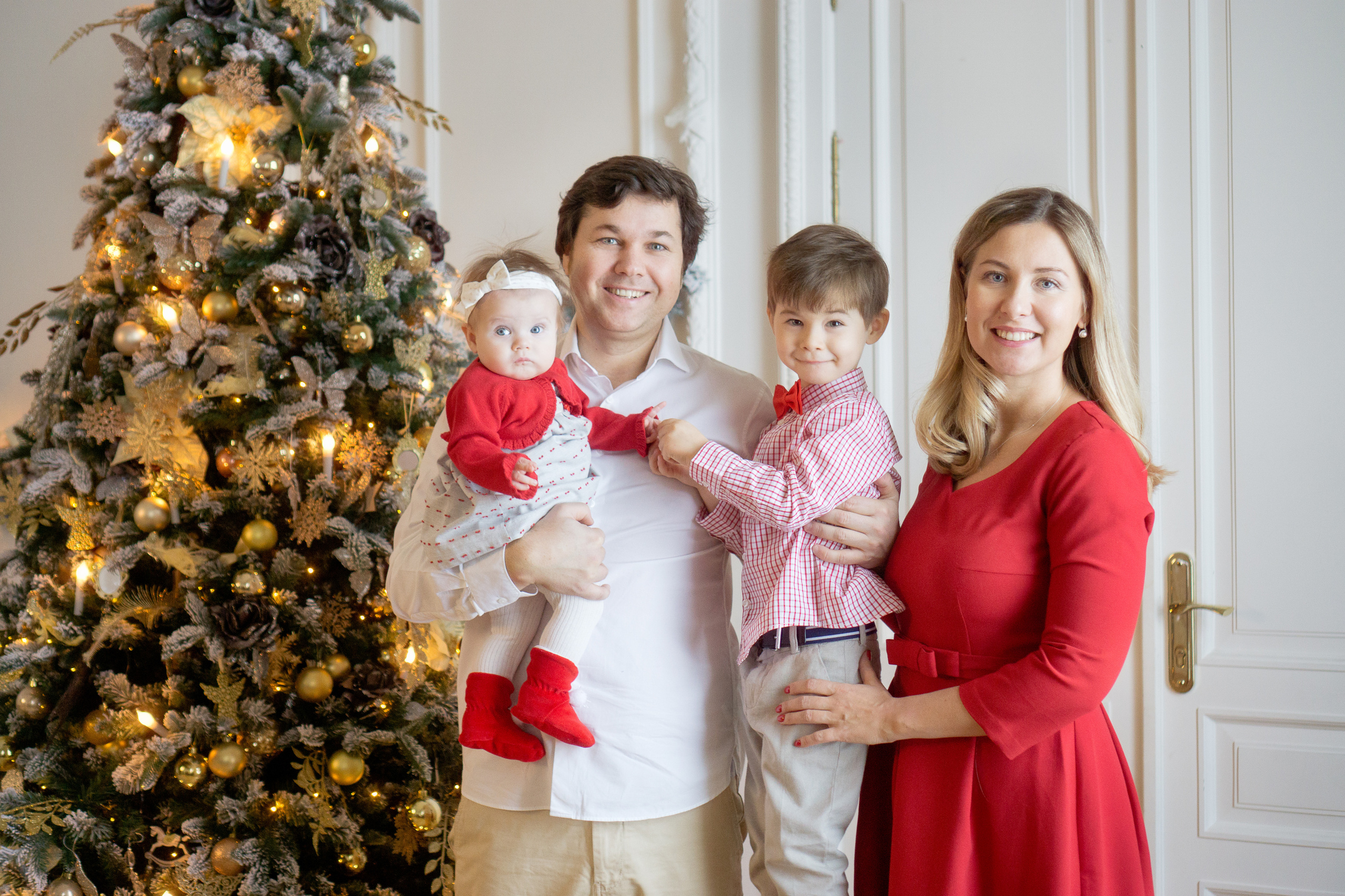 Celebrate Christmas & New Year with Family Photos | Austin Mini Sessions — Limited Spots! | Anny Smirnova