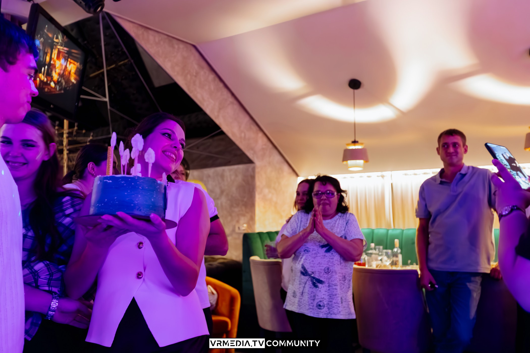 Выходные в караоке-баре «Империя»