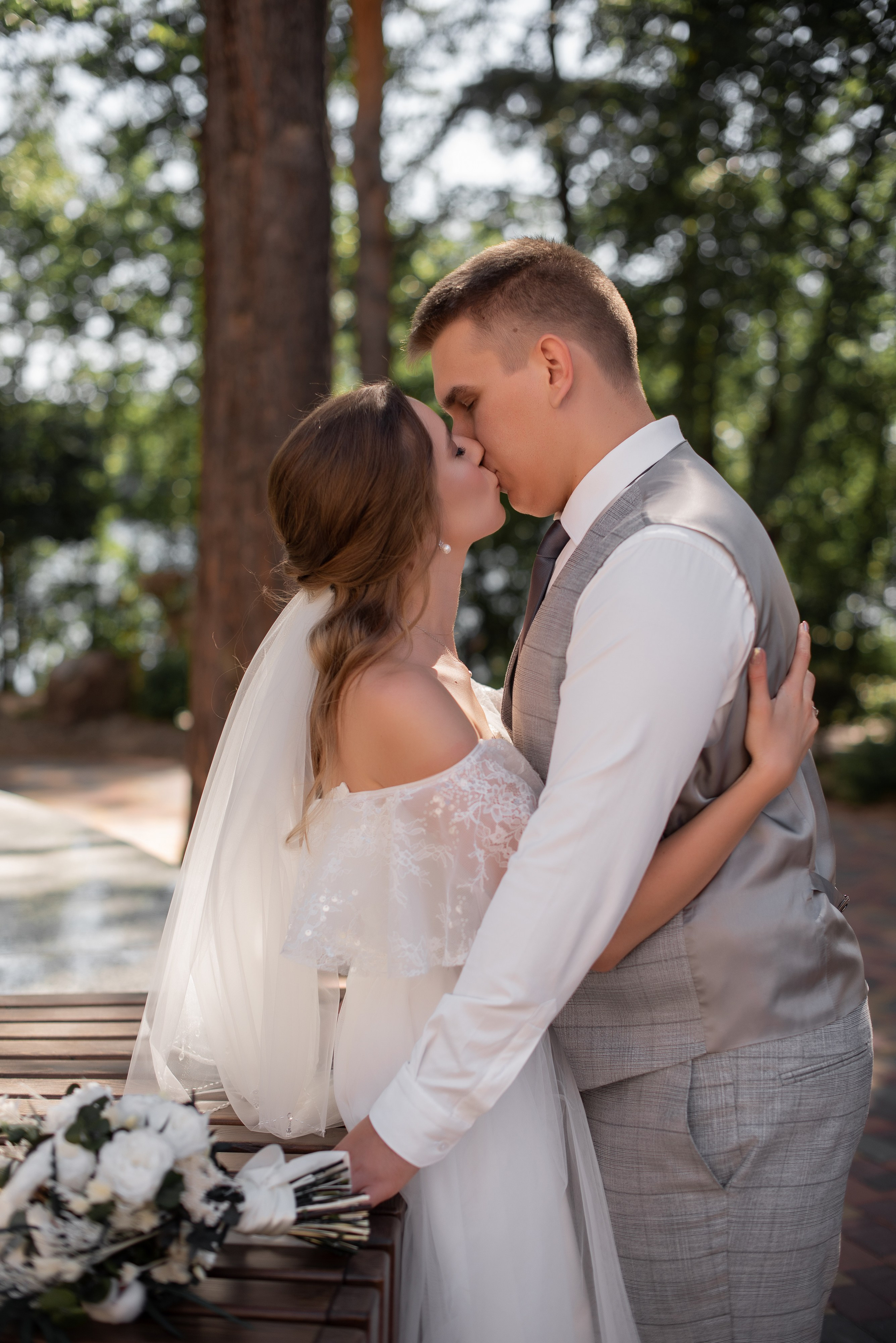 Свадебный альбом 12.08.23 – лучшие кадры с торжества. Свадебный фотограф в Миассе Татьяна Ружникова