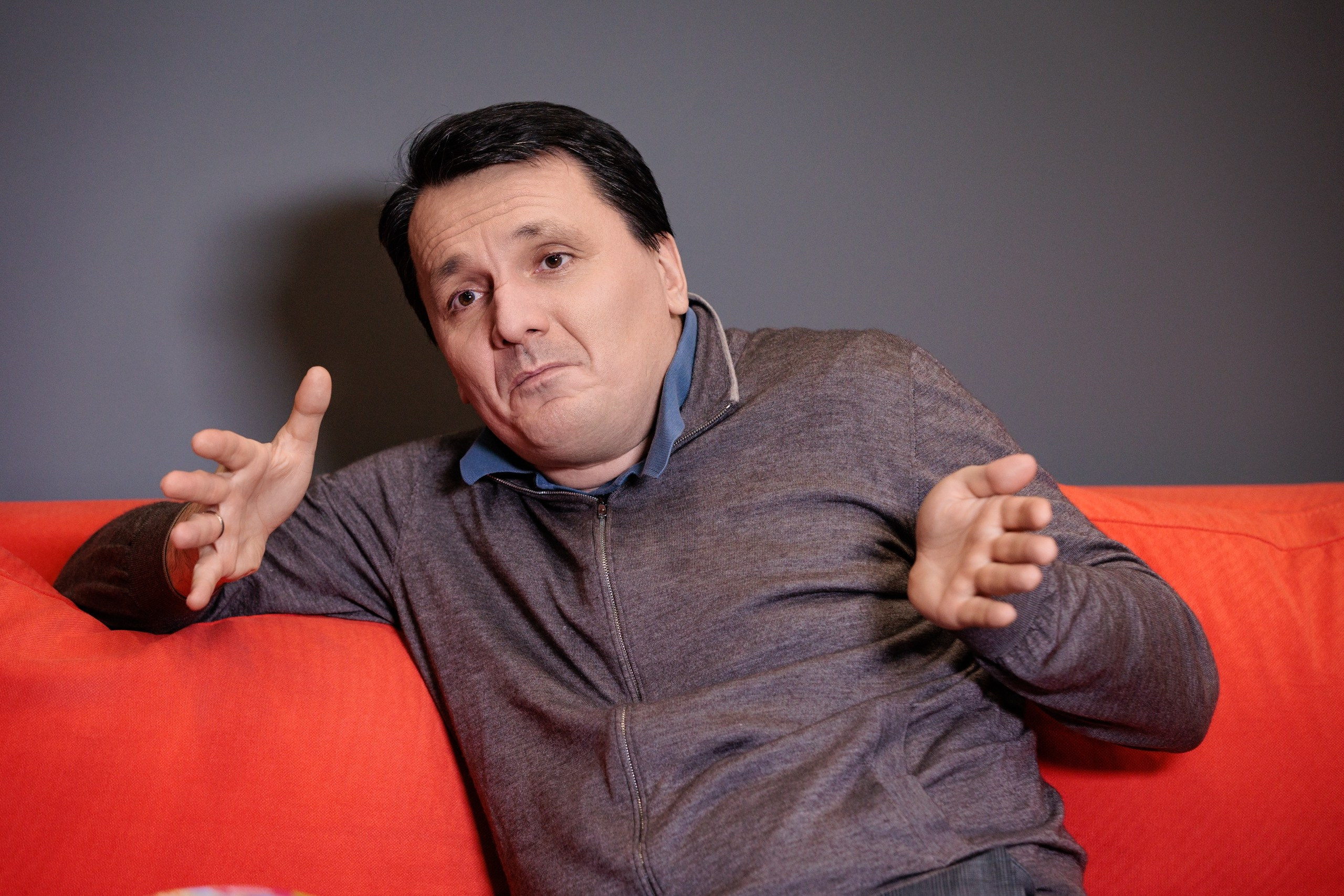 Съемка интеревью с директором. Контент для бизнеса в Екатеринбурге Полдень Медиа