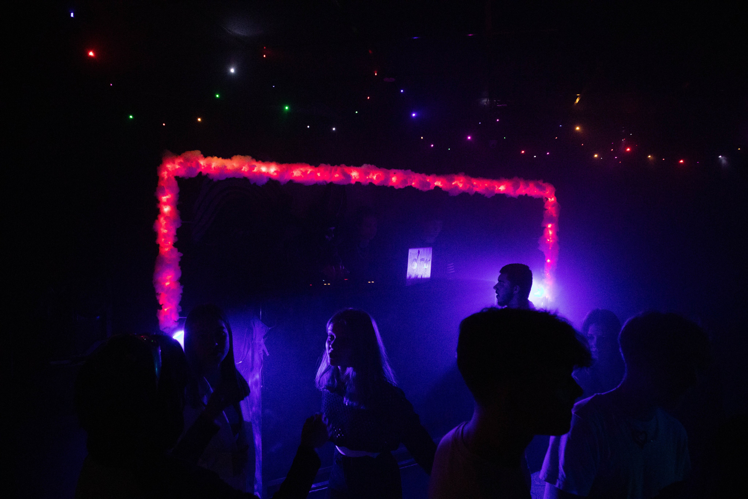 MOSHPIT. Фотограф и видеограф в Бугульме Аня Трутнева