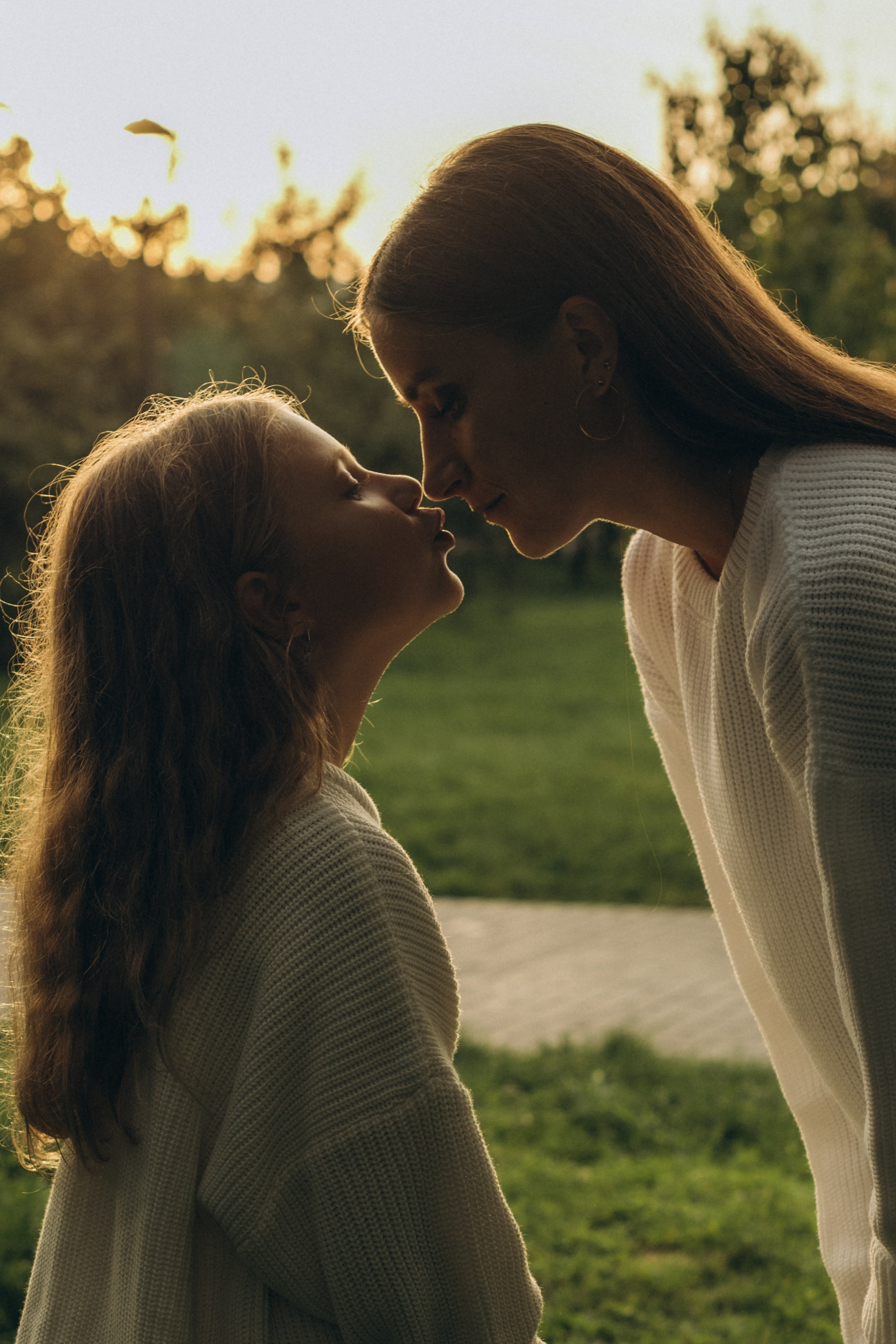 В яблоневых садах. Гаврилова Настя семейный фотограф lifestyle в Москве