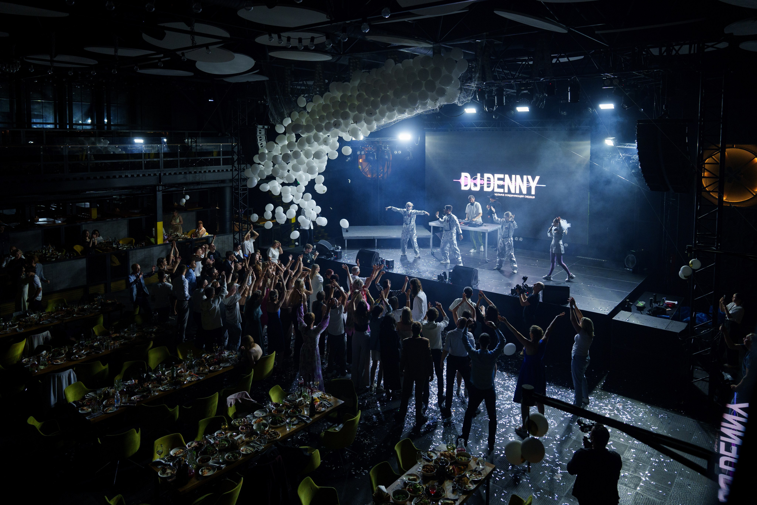 Выпускной Гимназия 7. Свадебный и репортажный фотограф Элина Козырьянова