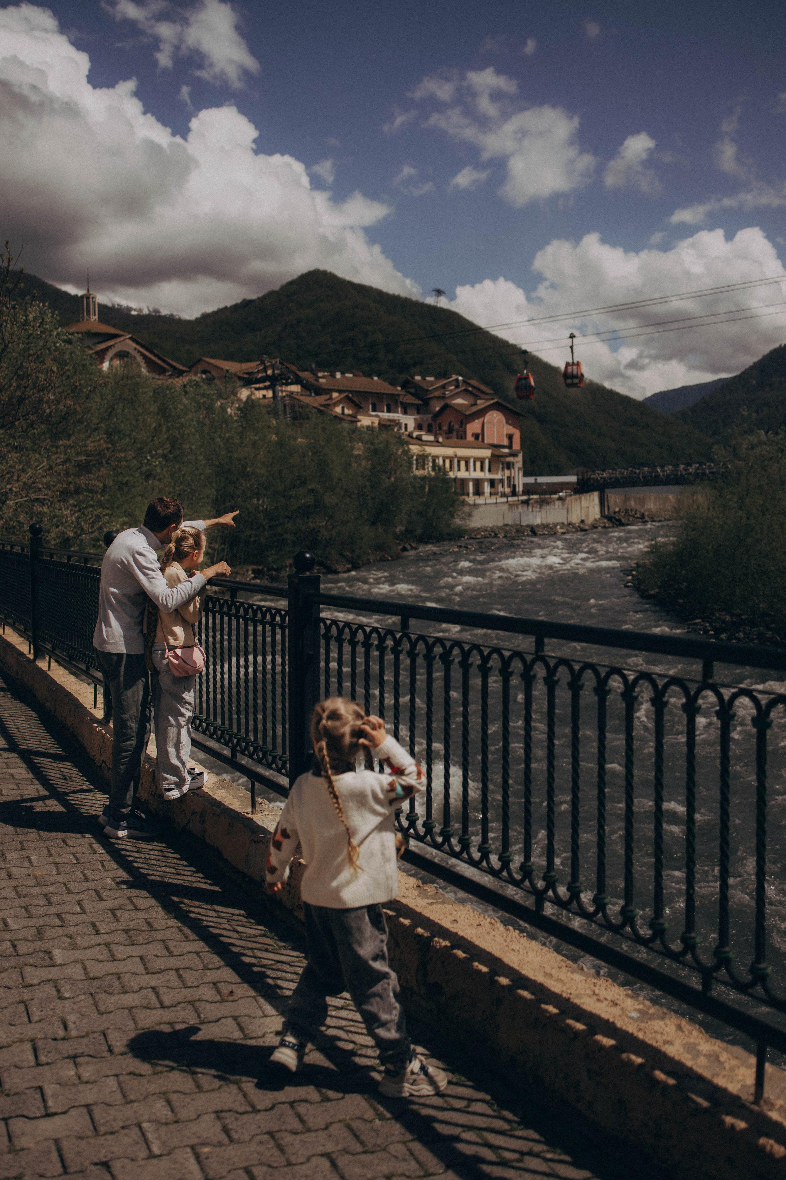 Красная поляна_весна 2025 г. Фотограф lifestylе в Москве Пшеничная Анастасия