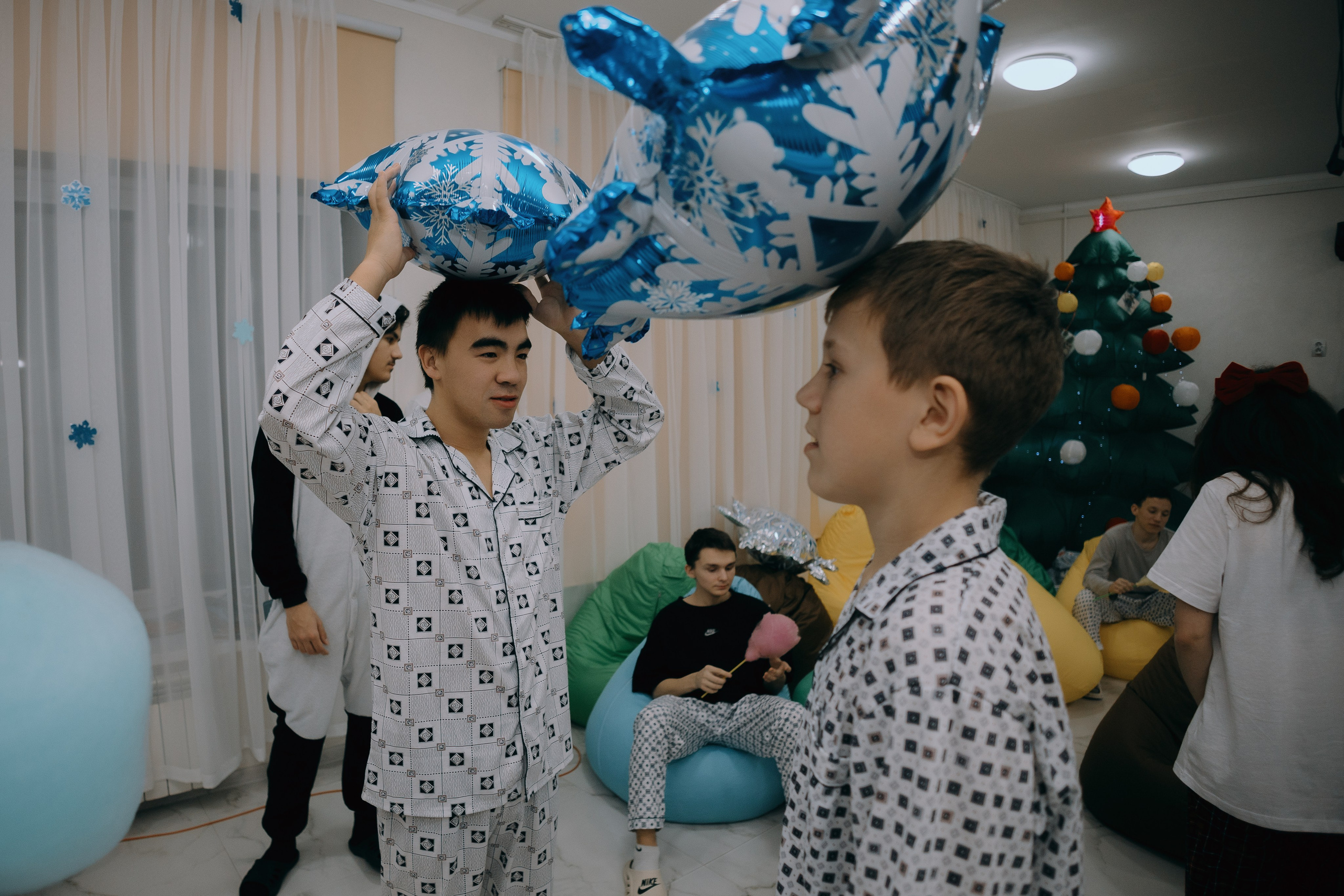Пижамная вечеринка в школе-интернате № 5 // 27.12.2024. Денис Прохоров Фотограф в г. Магнитогорск