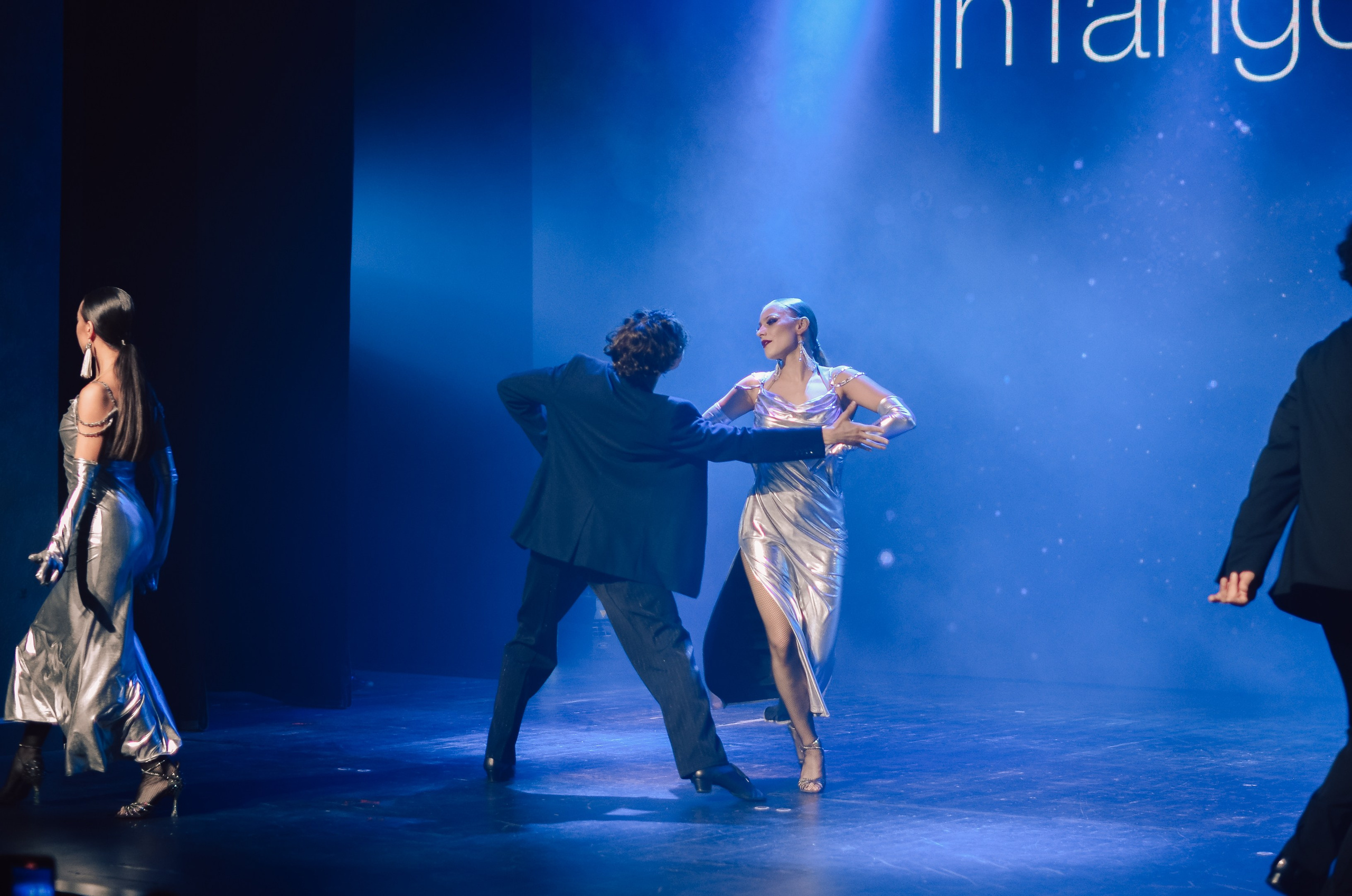 Фоторепортаж танцевального мероприятия. Денисова Аля — фотограф для парных съемок и индивидуальных историй в Барнауле