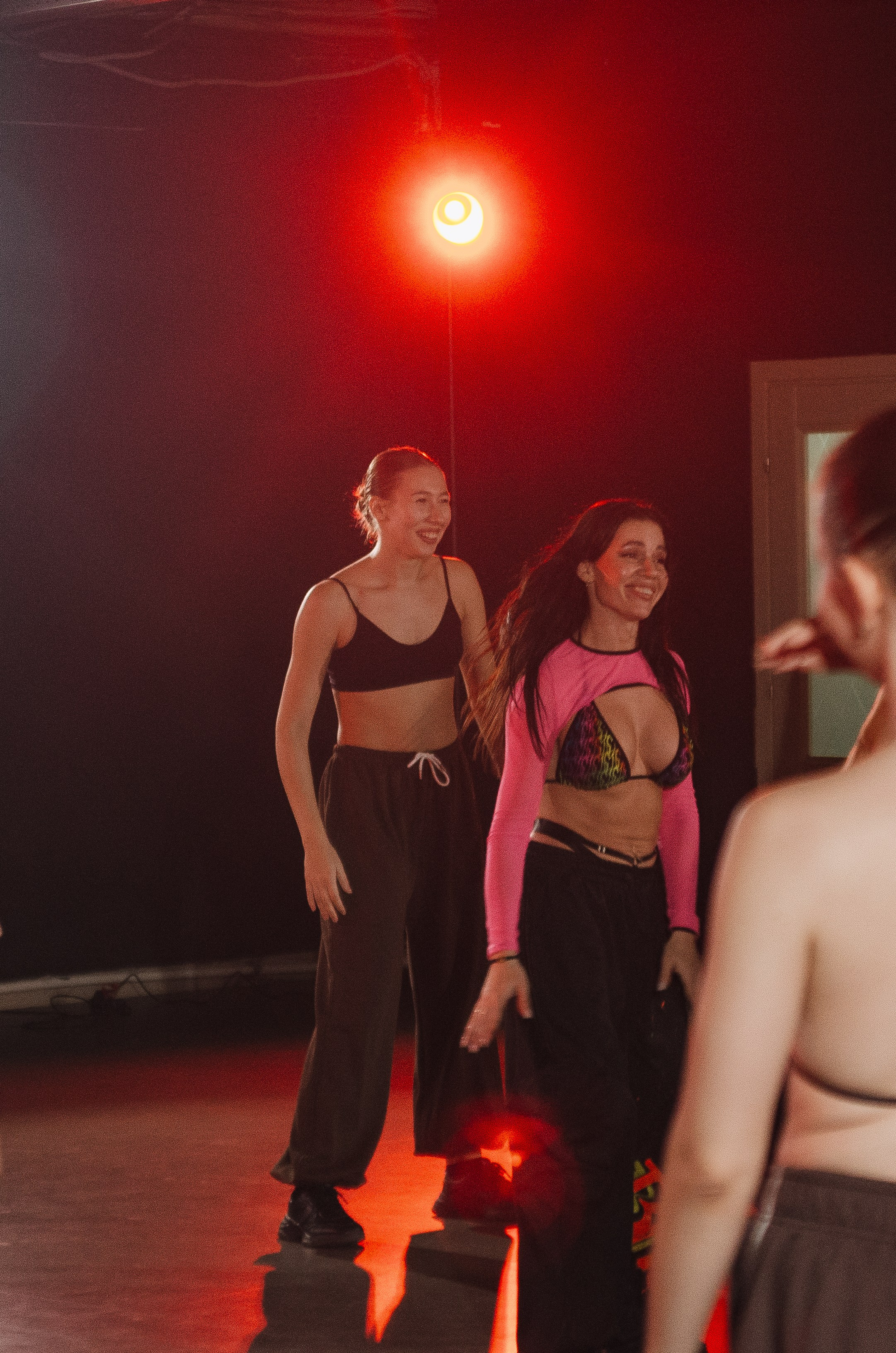 Мастер-классы по High Heels/Girly hip-hop от Оксаны ATTA. Денисова Аля — фотограф для парных съемок и индивидуальных историй в Барнауле