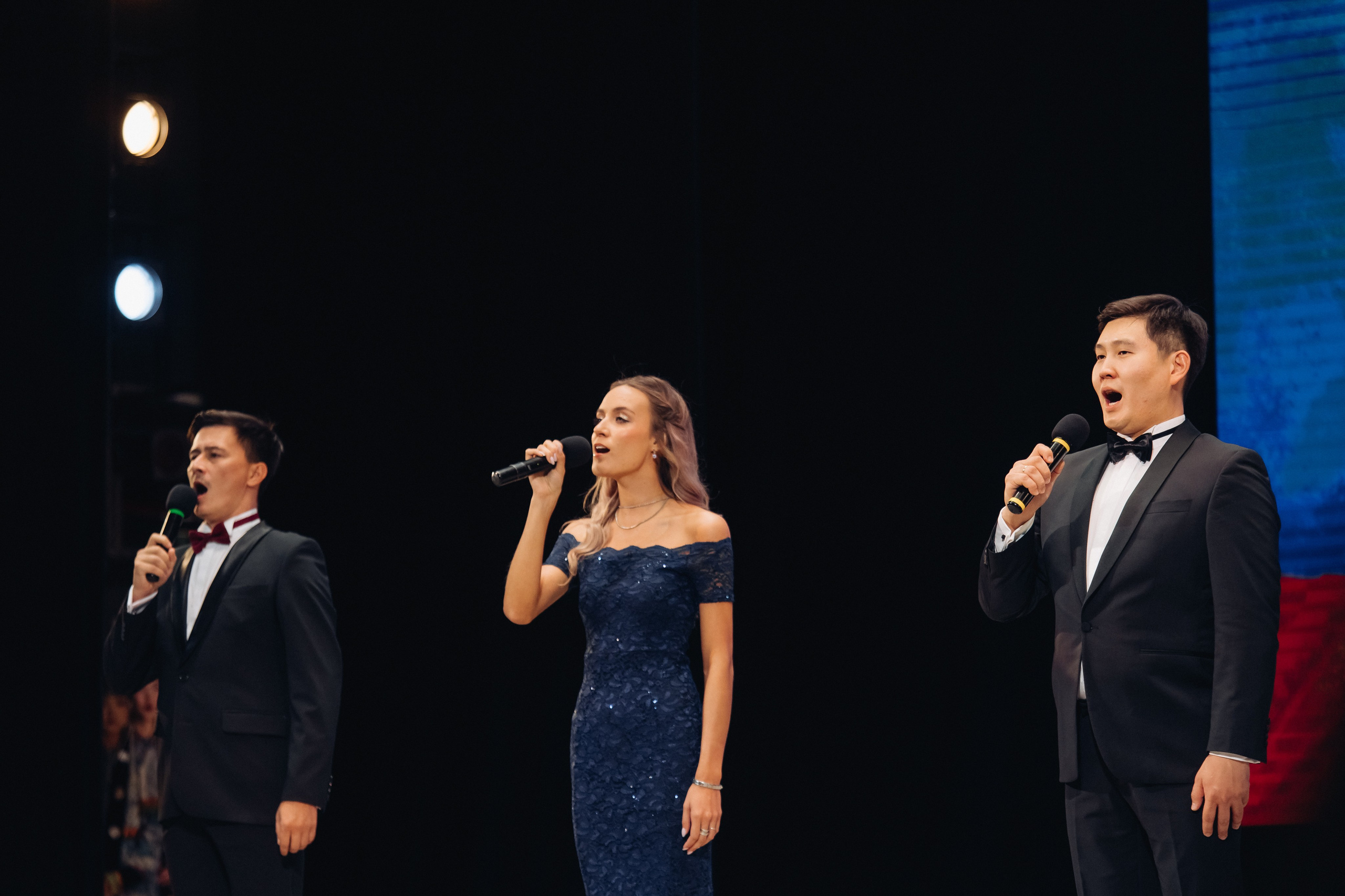 Лучший учитель родного языка и литературы 2025. Свадебный и семейный фотограф в Улан-Удэ