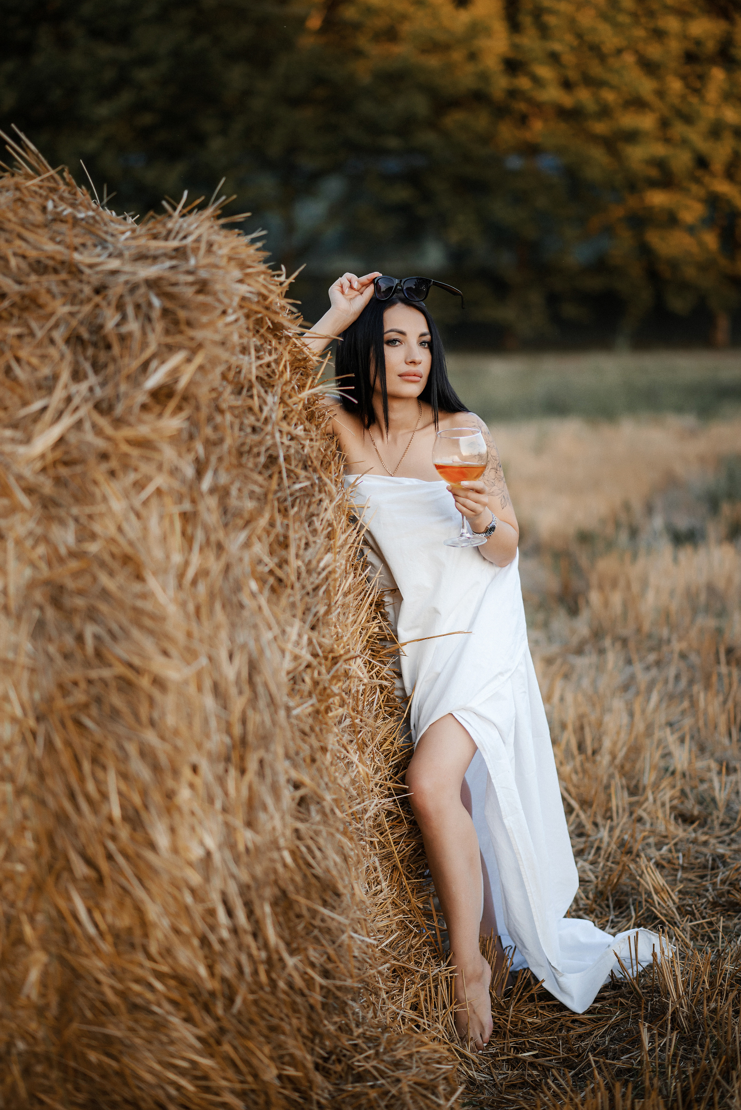 Женский портрет в поле. Свадебный и семейный фотограф в Краснодаре