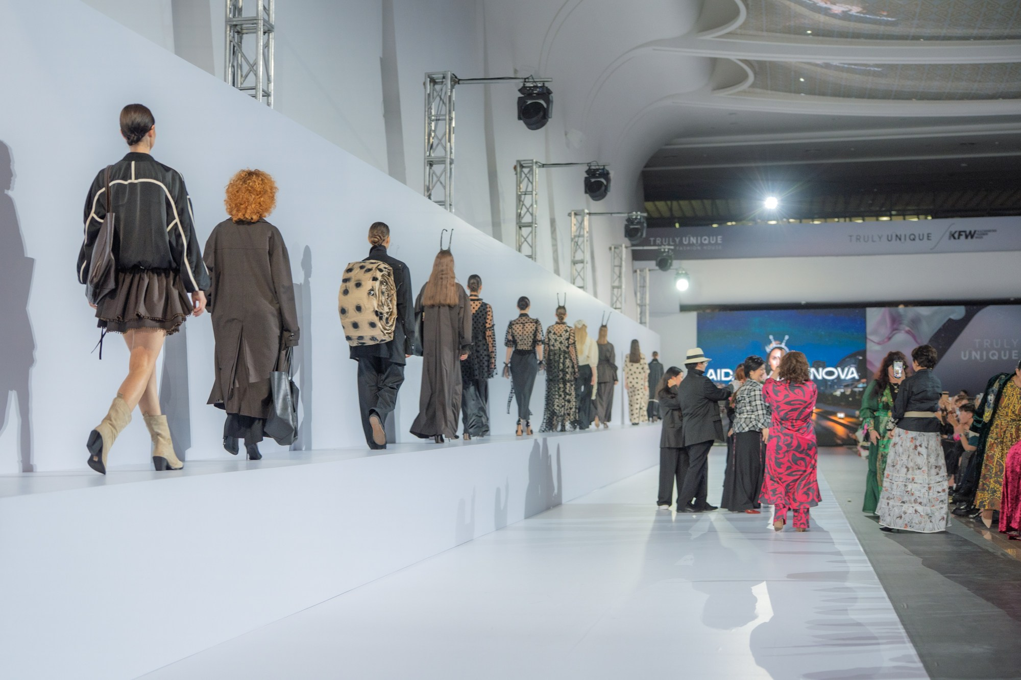 Aida Kaumenova. Сайт Алматинского НЮ АРТ, будуар и фэшн фотографа Дениса Карпенко