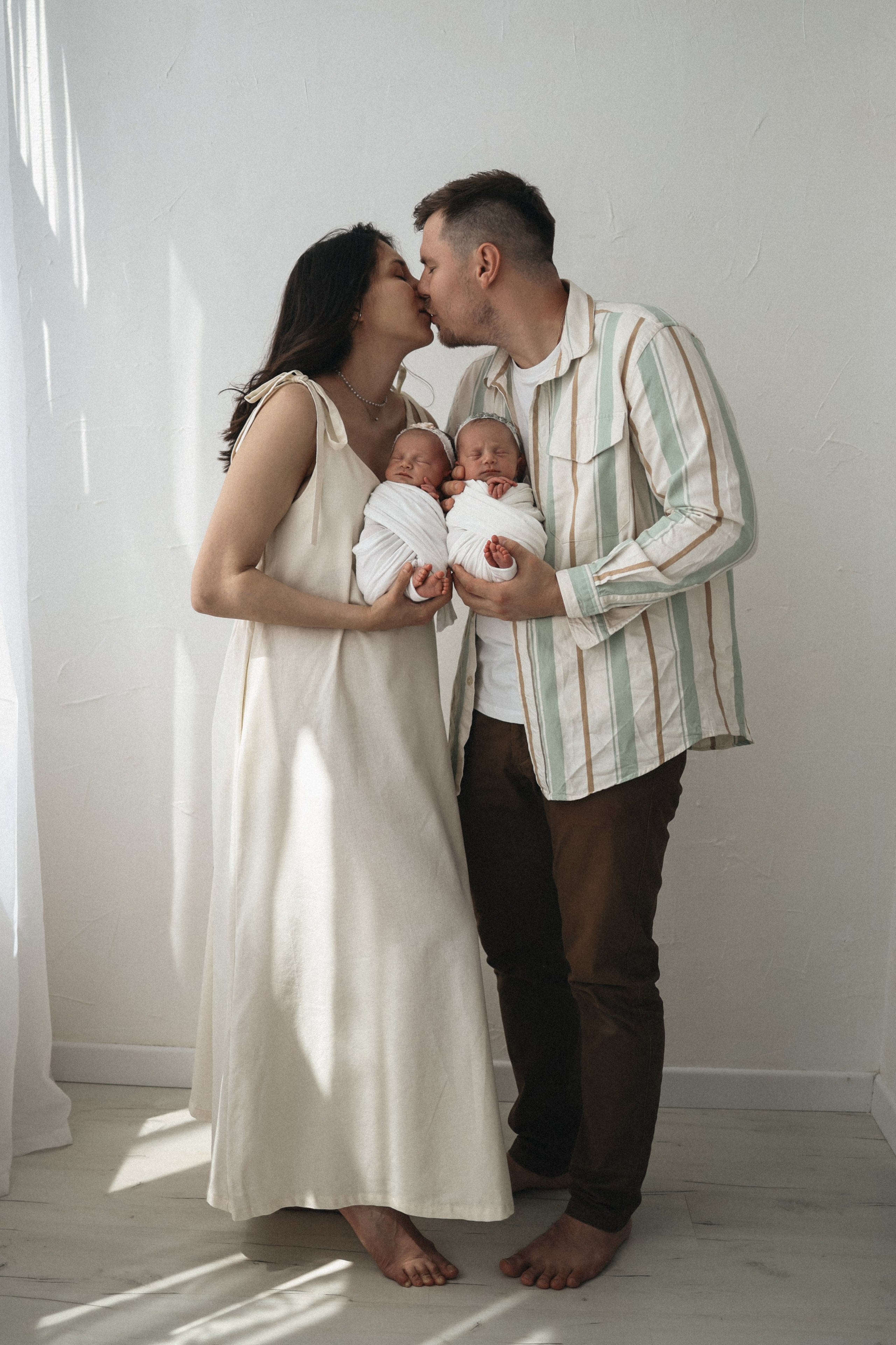 Двойня. Фотограф новорожденных и детский фотограф в Новосибирске