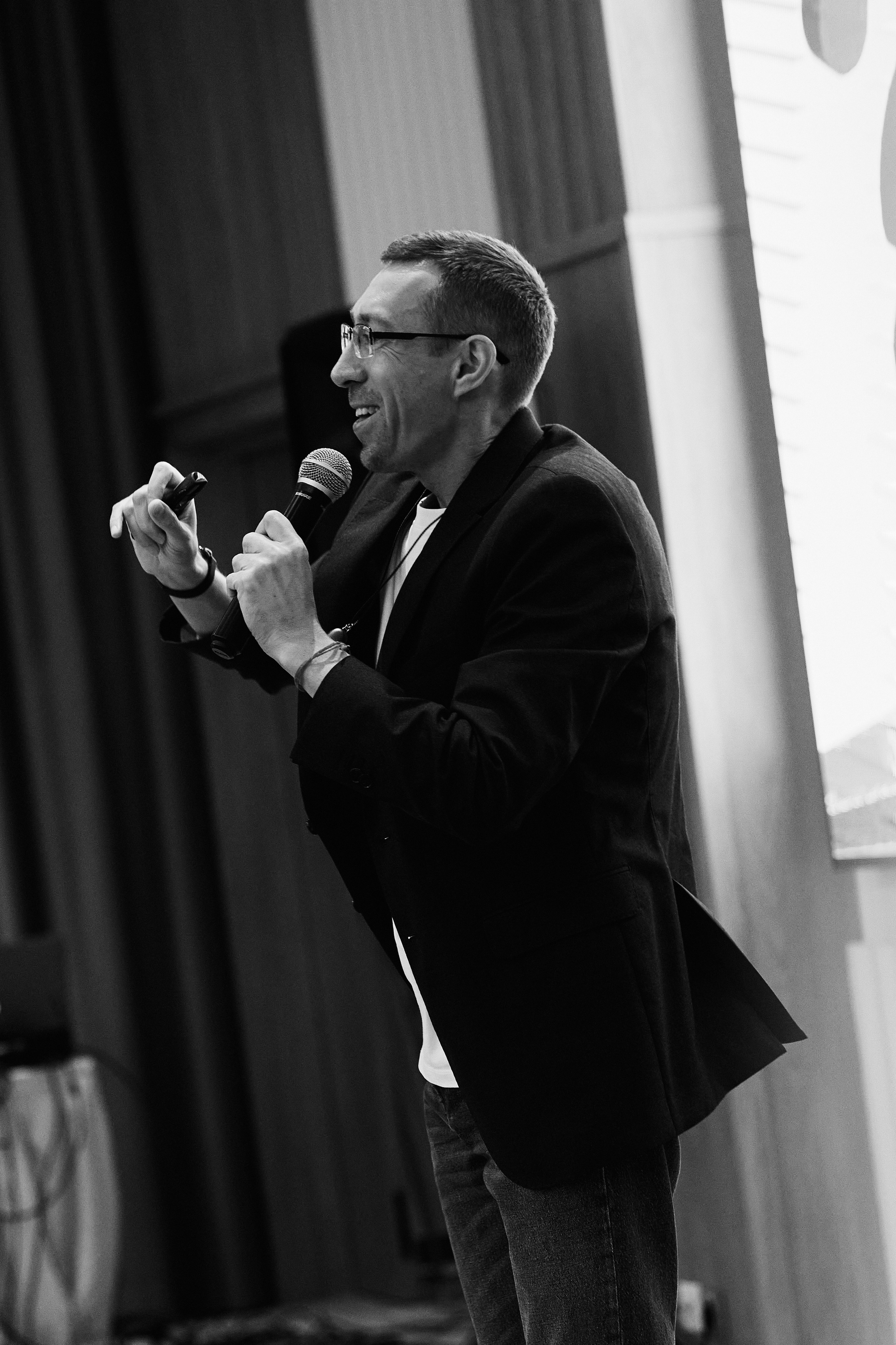 Современная женщина в Hilton 26.10. Свадебный репортажный фотограф краснодар максим дремов дрёмов фотосессия студия цена