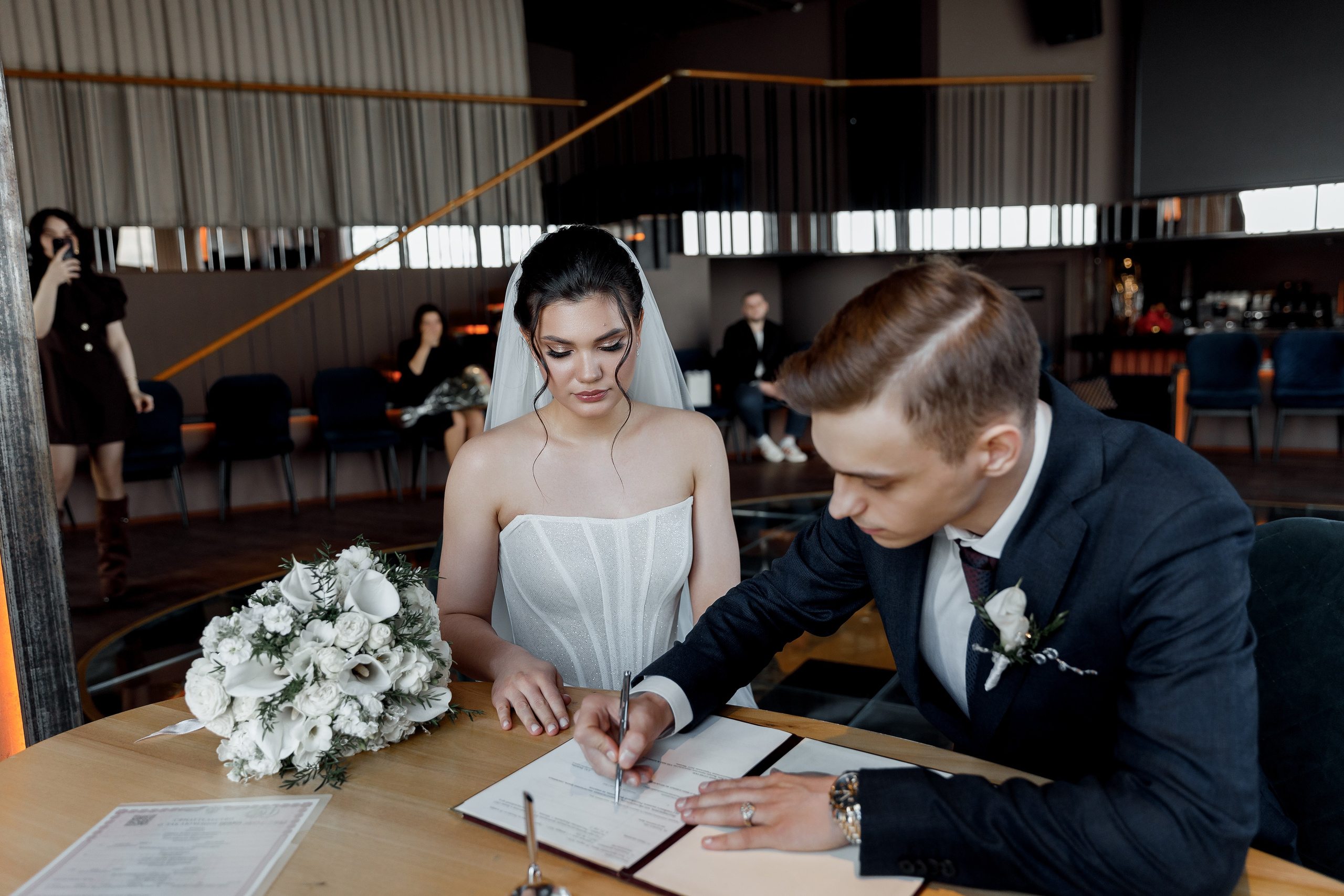 Паша&Настя (роспись Москва-сити Birds). Фотограф в Москве Юлия Хамзина