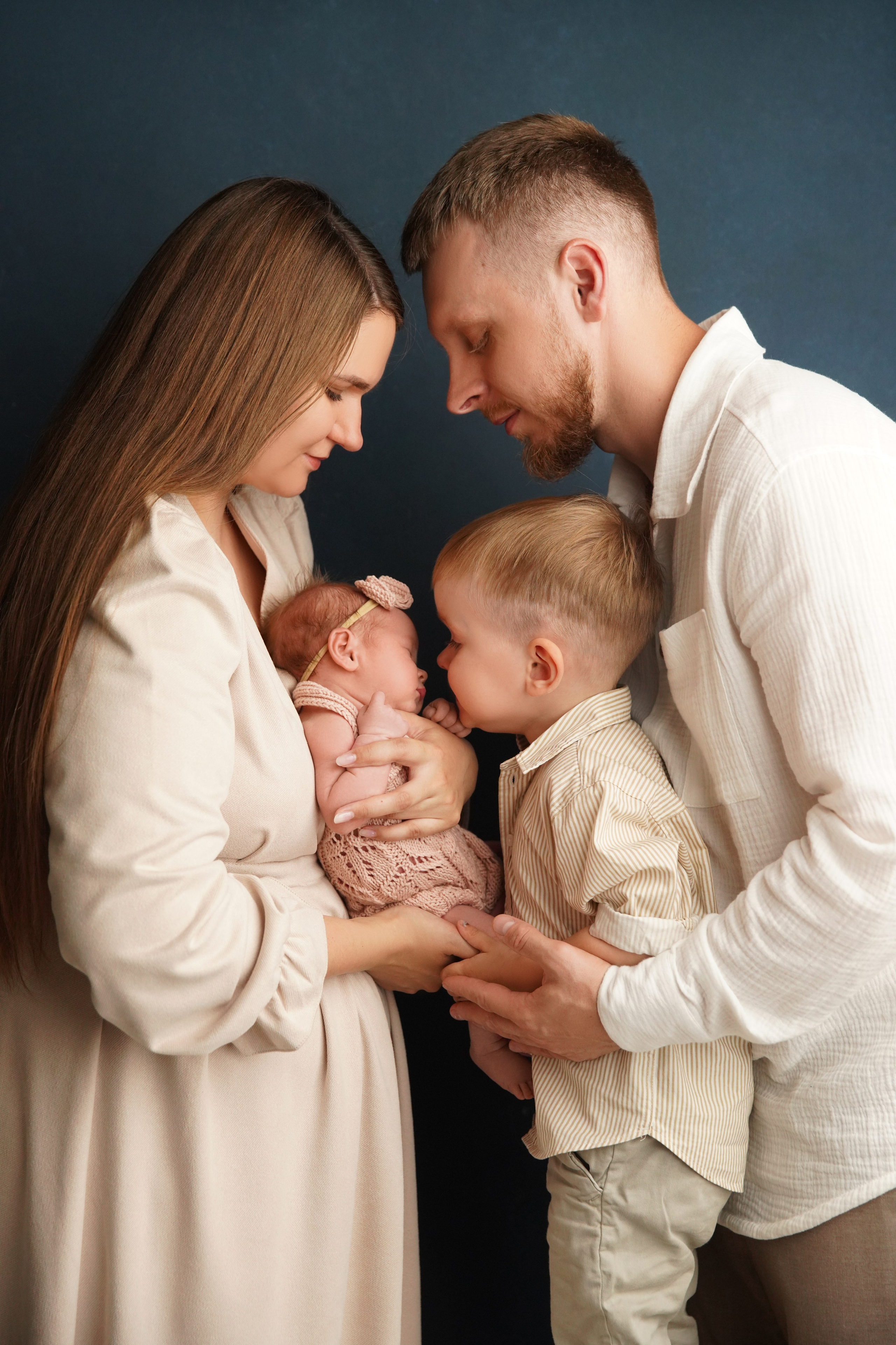 Альбом: Семейные. Фотограф новорожденных. Семейный и детский фотограф в городе Сургуте