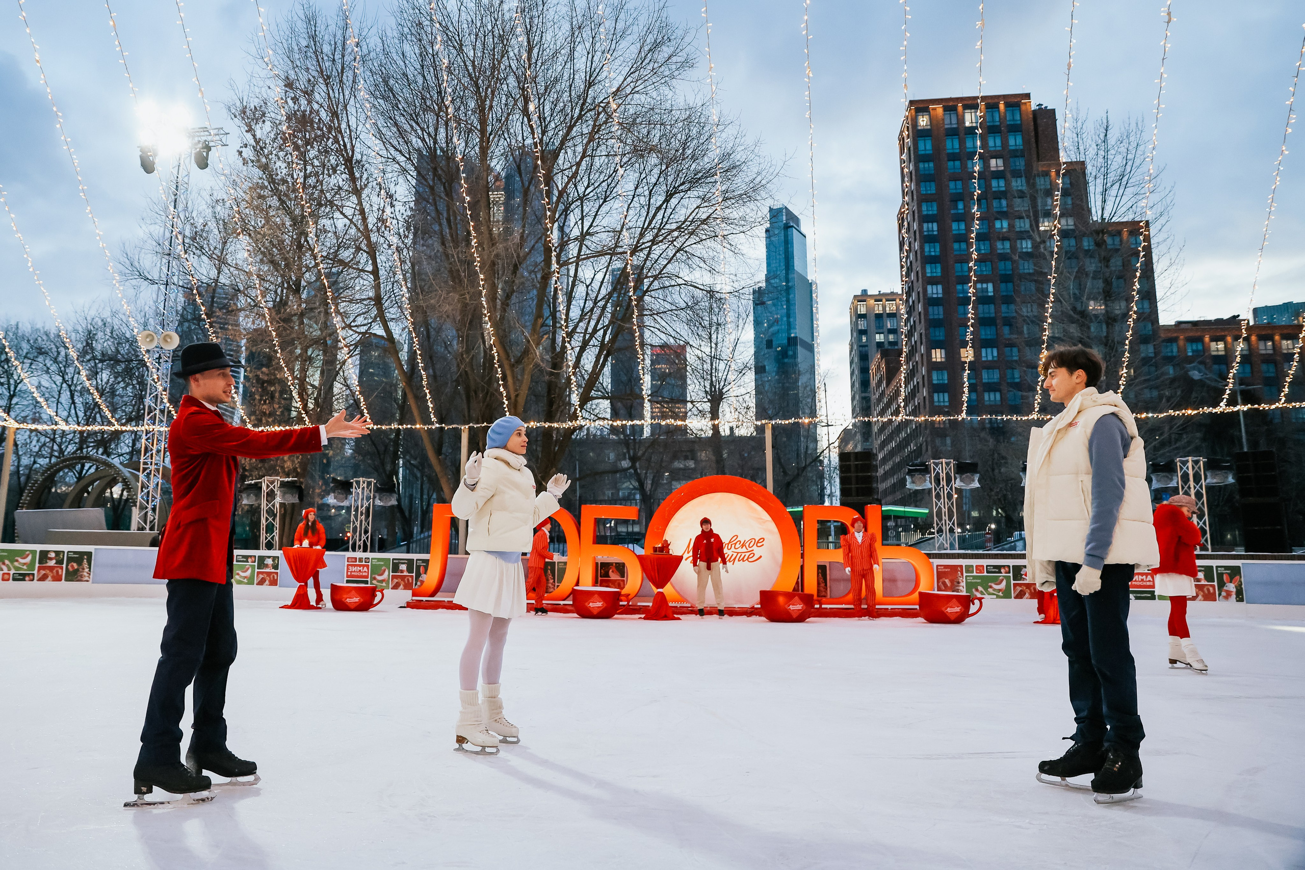 Ледовое шоу Сити каток Московское Чаепитие. Фотограф и видеограф Анна Домашенко