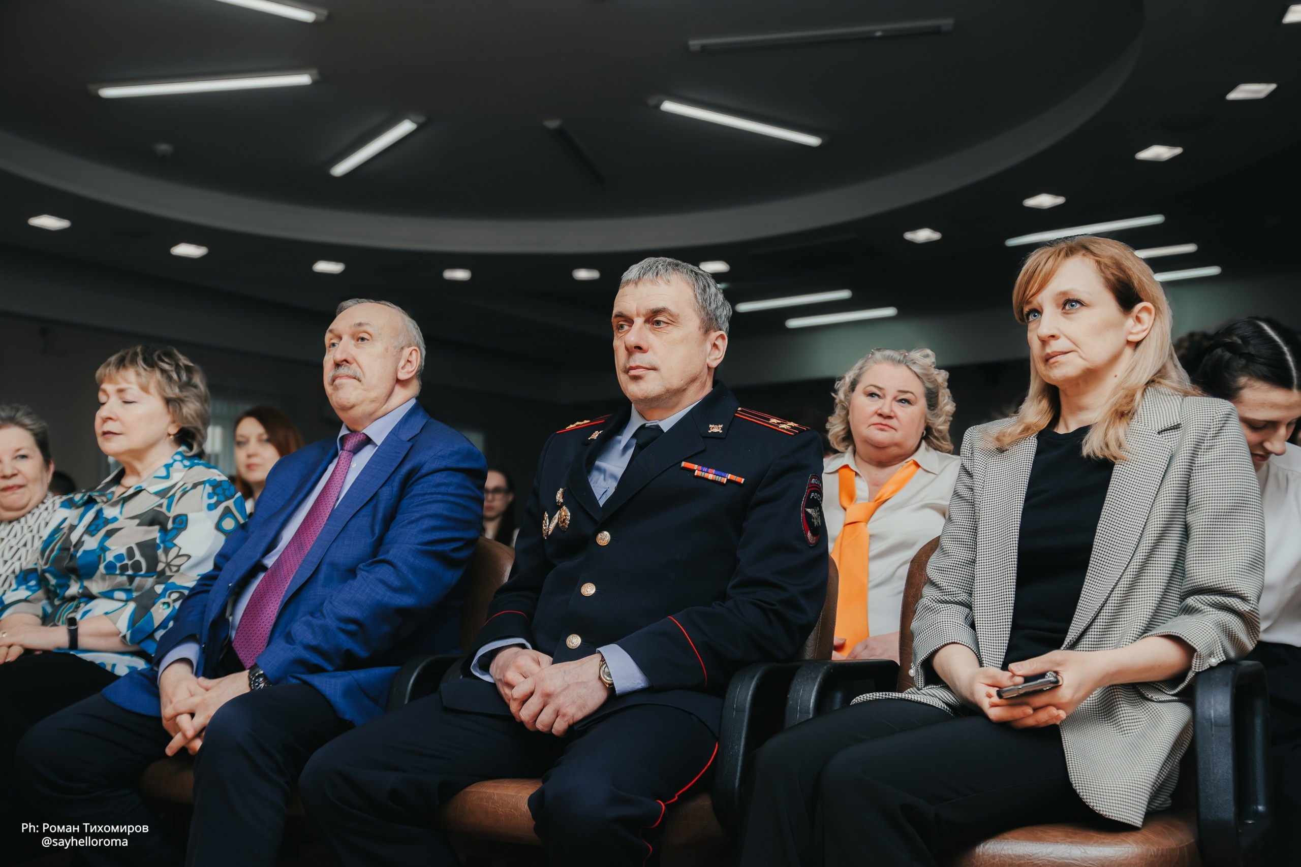 Портфолио. Фотограф — Роман Тихомиров. Выпускные альбомы Иваново / Роман Тихомиров