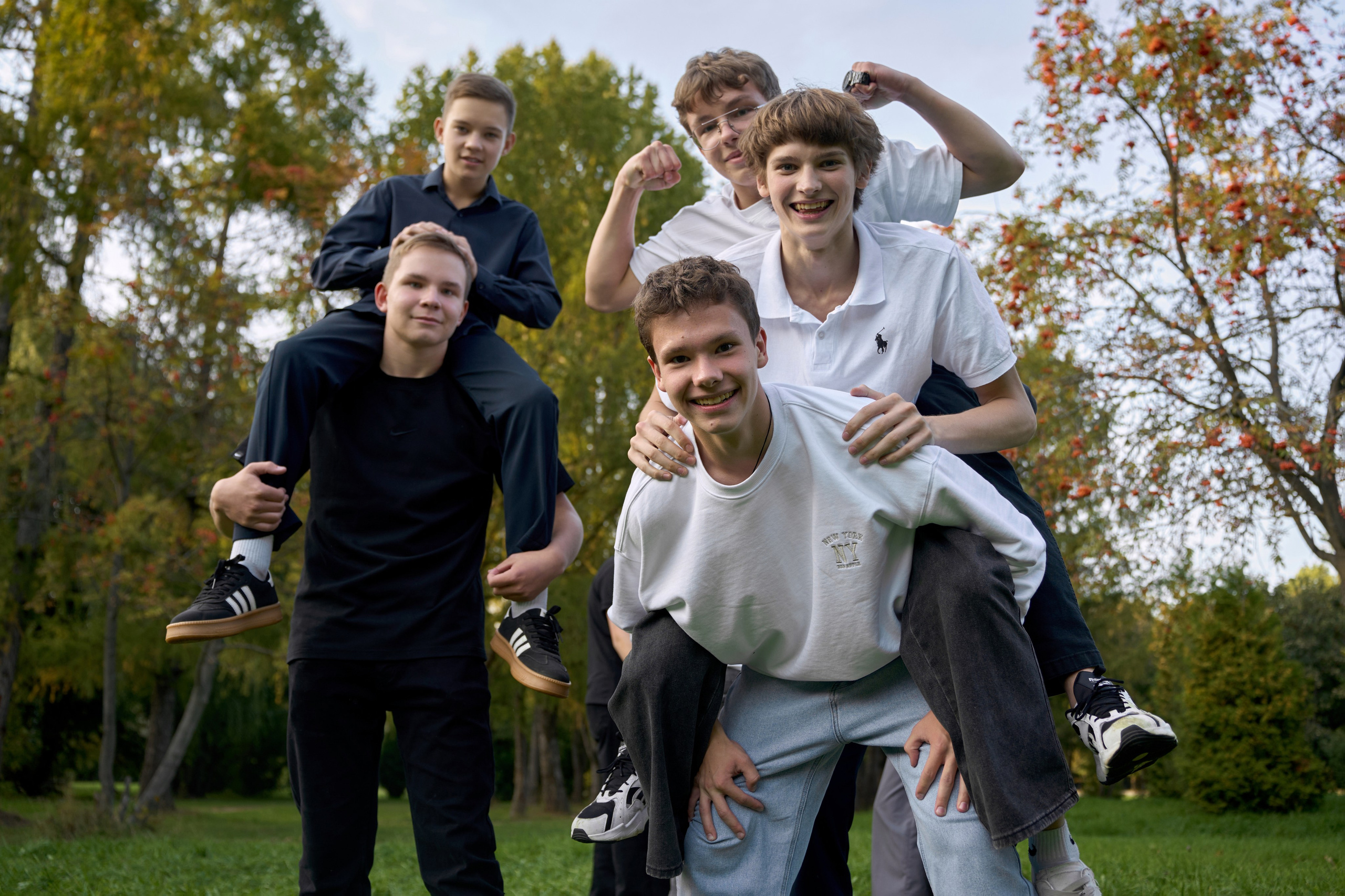 Школьная фотосессия на улице. Forteens Выпускные альбомы в Нижнем Новгороде