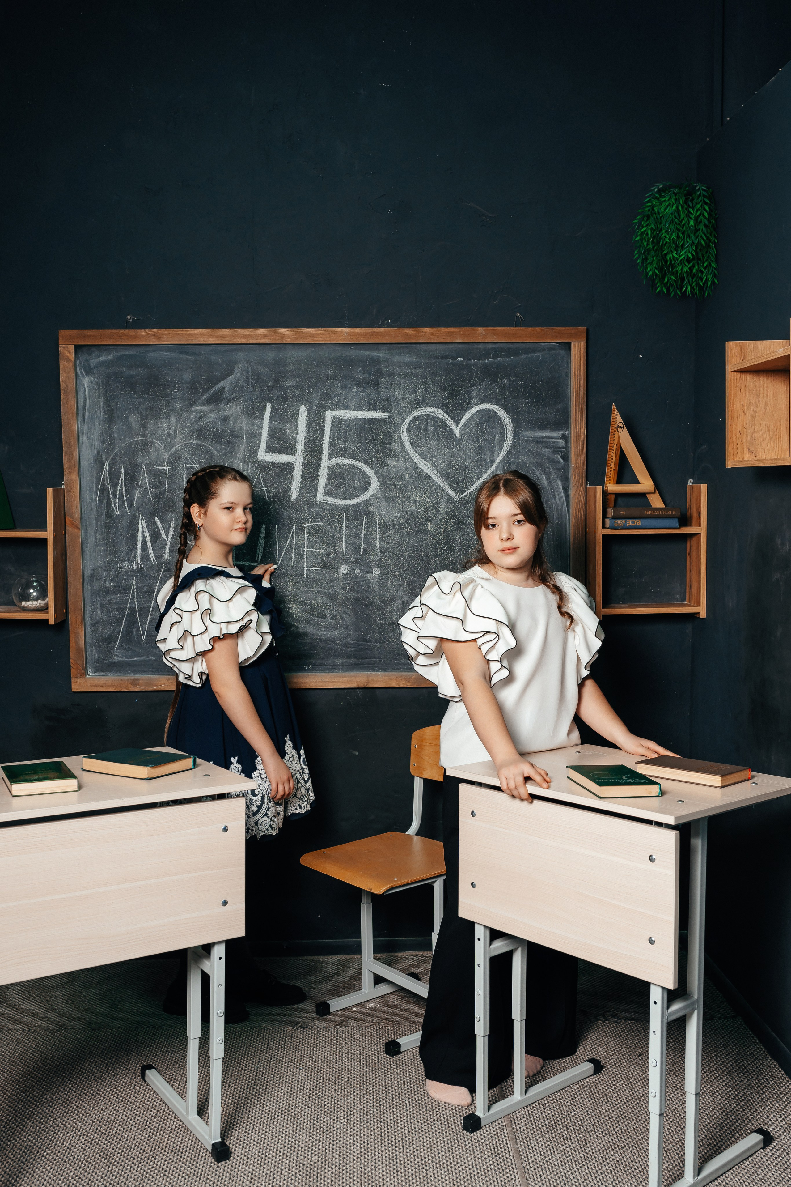 В студии. 4 класс. Фотограф Ким Наталья в Красноярске