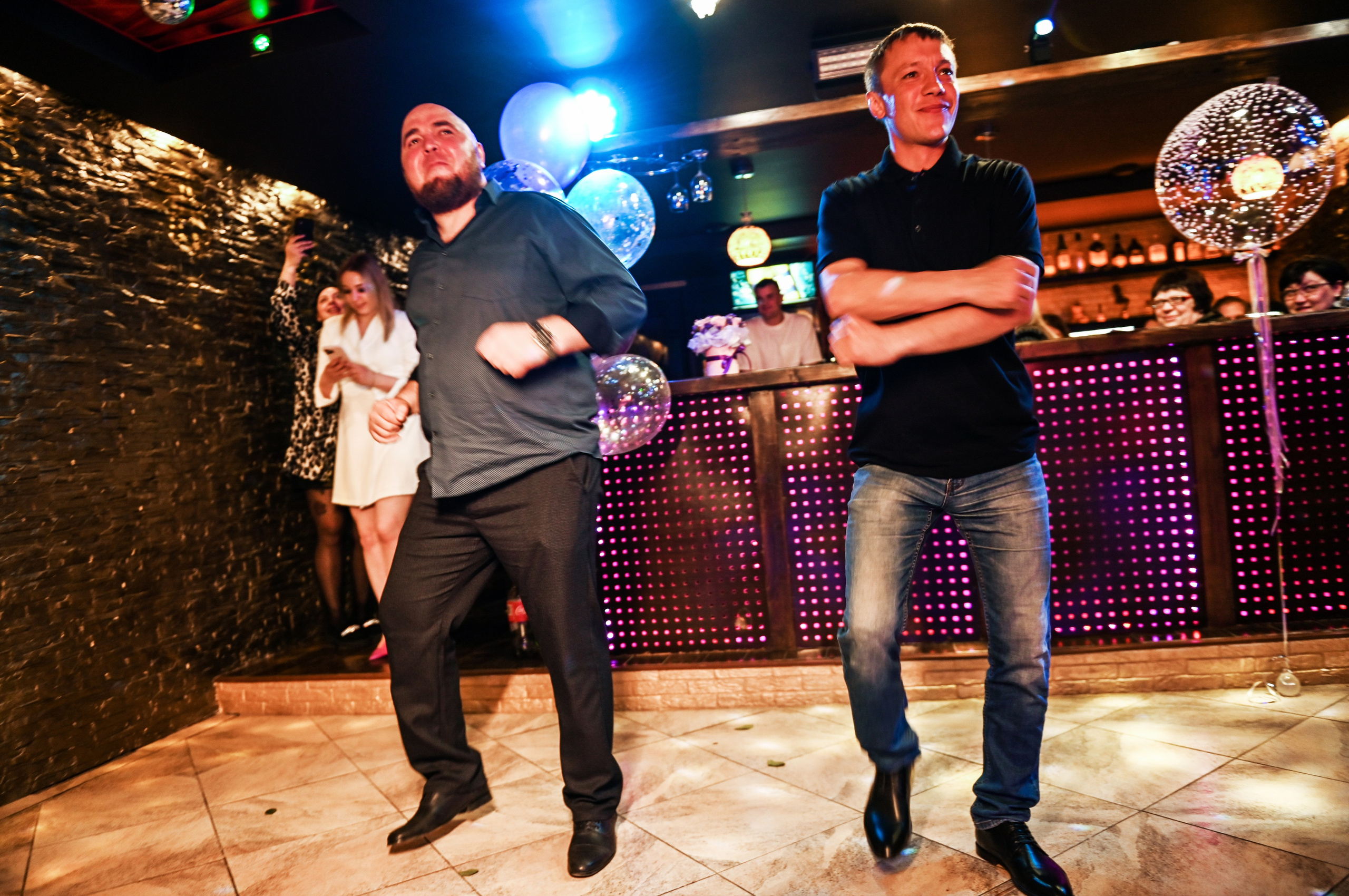 День рождения. Свадебный, семейный, детский, контент фотограф в Омске Максим Ильин