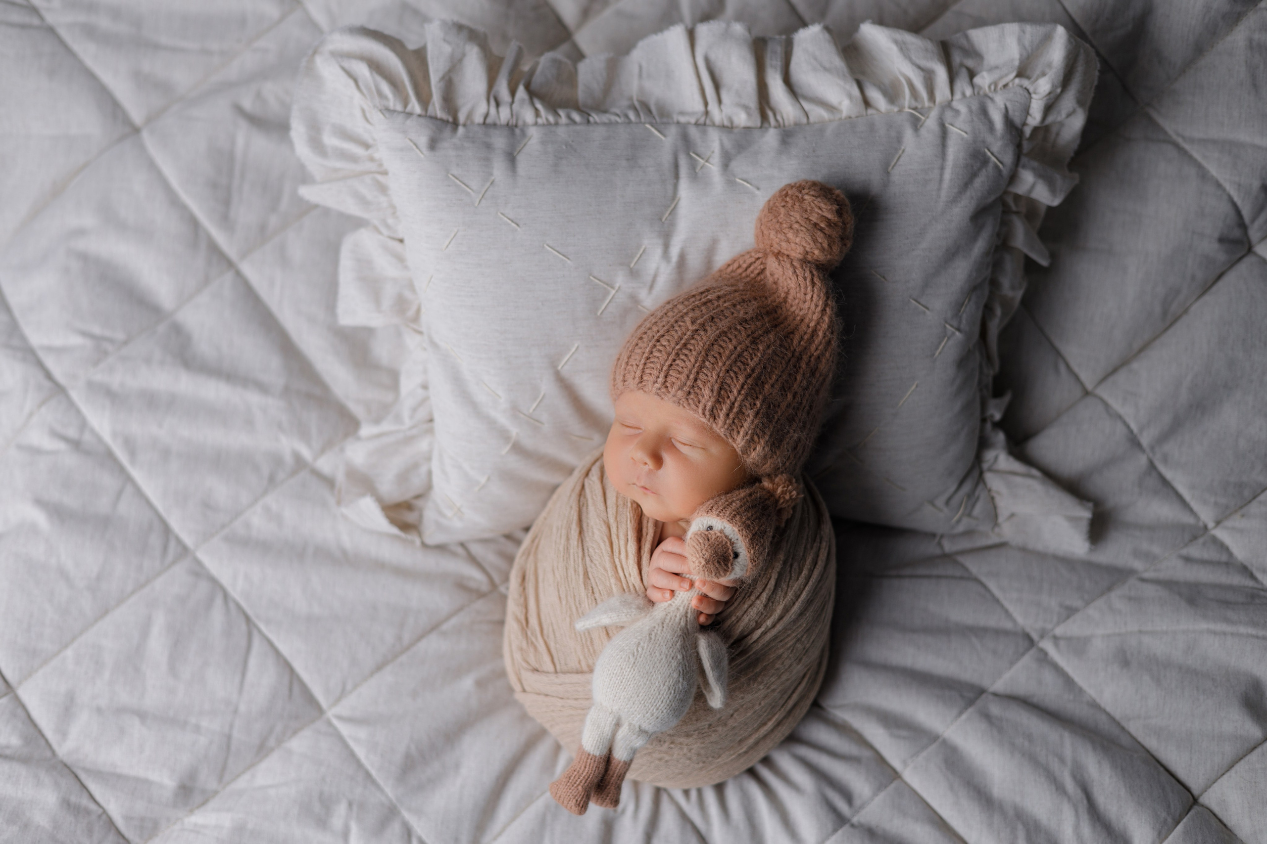 Артем. Евгения Горбунова фотограф новорожденных в Новом Уренгое