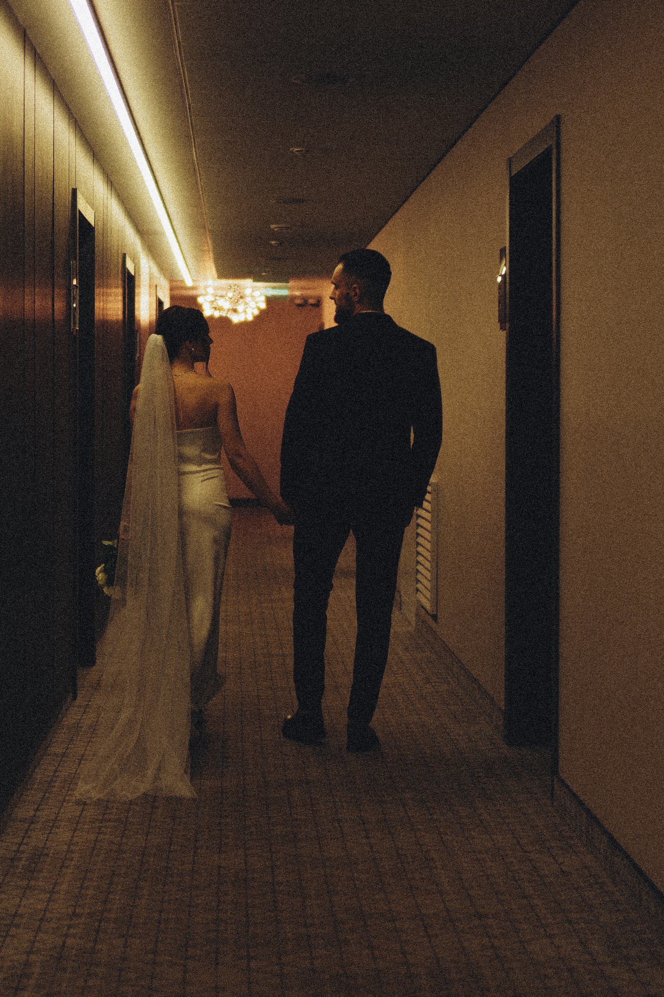 СВАДЕБНАЯ СЬЕМКА СБОРОВ ЖЕНИХА И НЕВЕСТЫ В ОТЕЛЕ И ТАКЖЕ ФОТОСЕССИИЯ В ОТЕЛЕЕ МЕГАПОЛИС БРЯНСК. Профессиональный фотограф, Санкт-Петербург — Виктория Богомолова