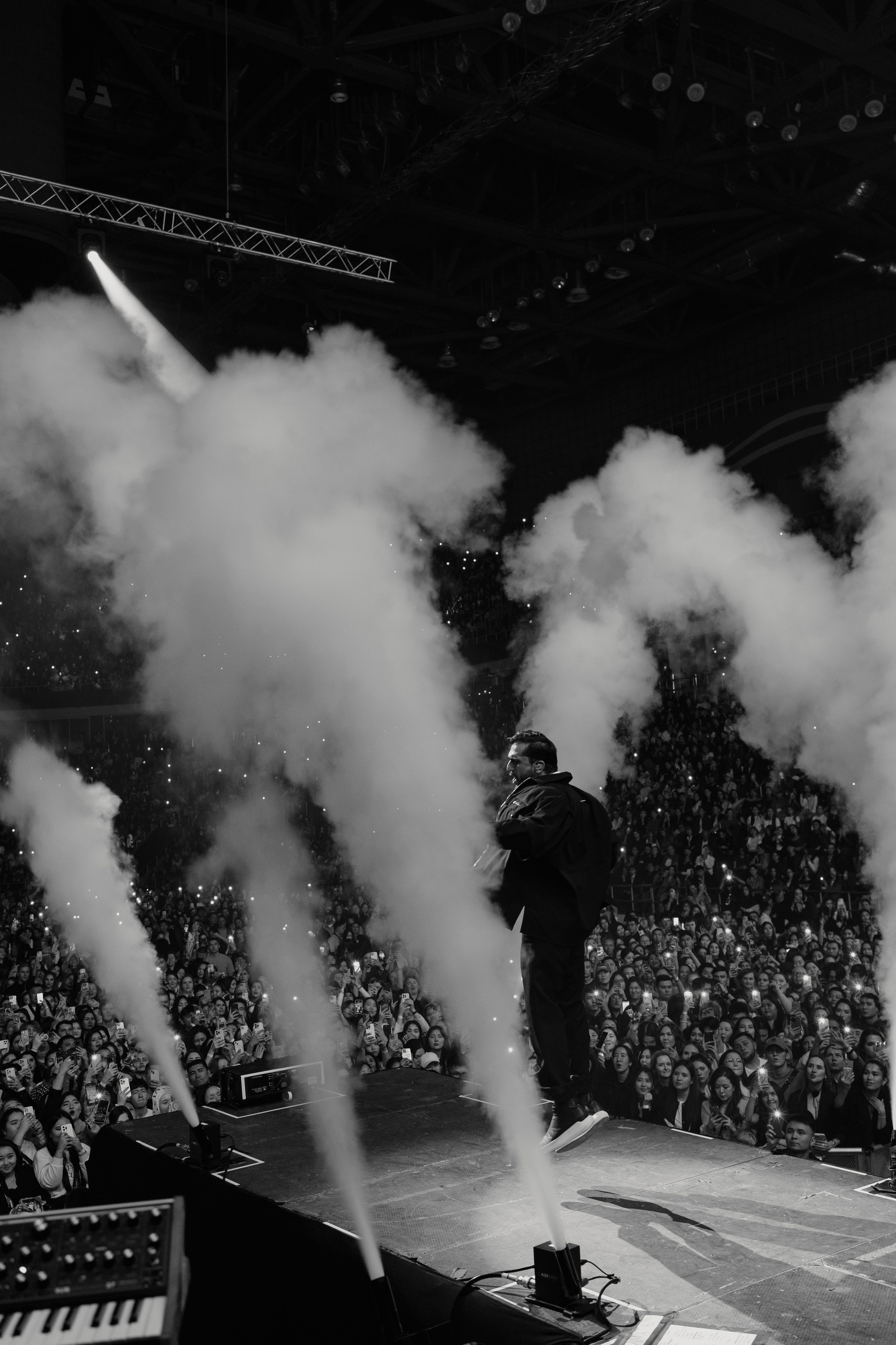 JONY в Алматы. Batr Kanatkali