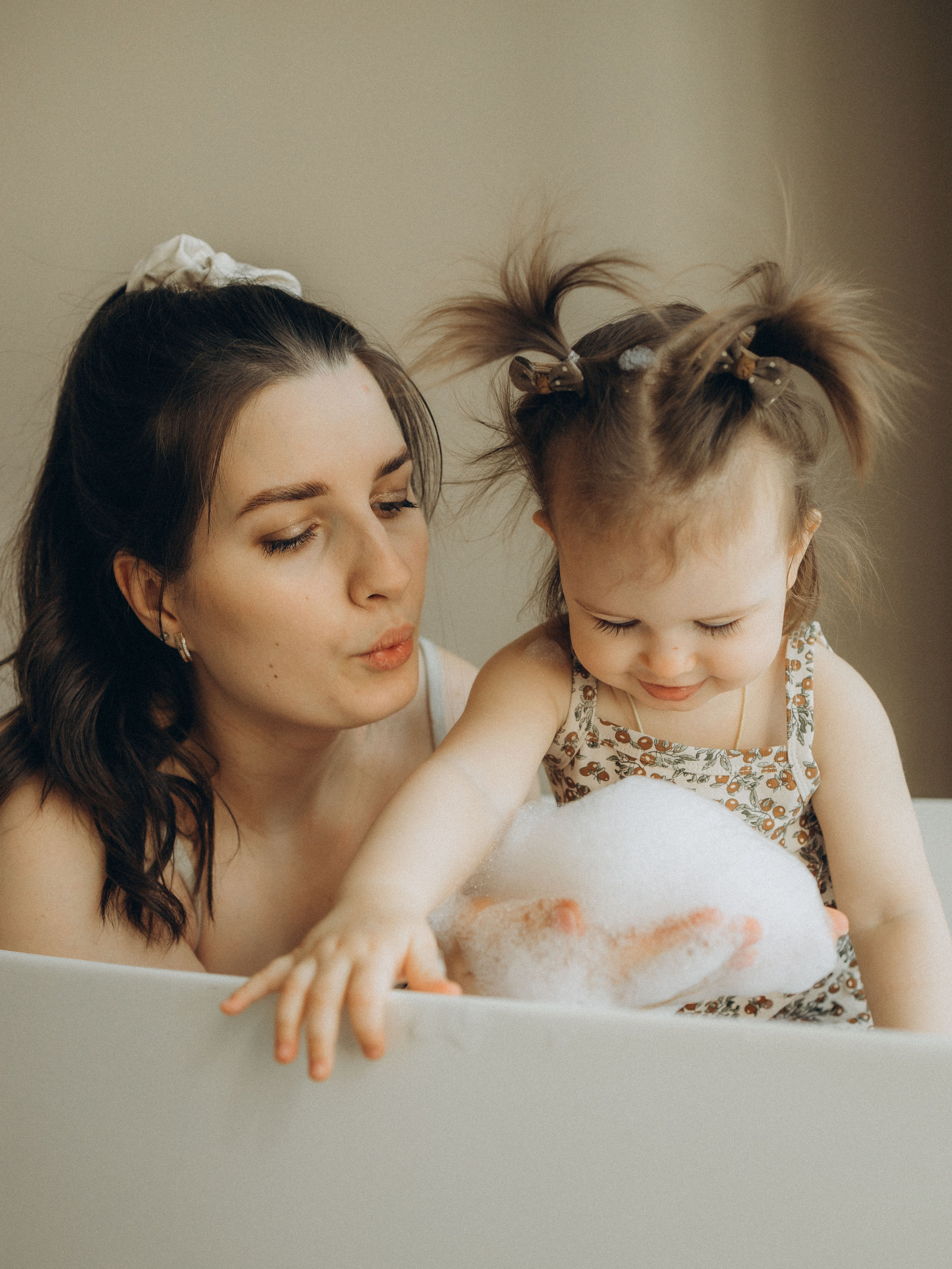 Пенная история. Мама и дочь. Фотограф Дарья Соколовская