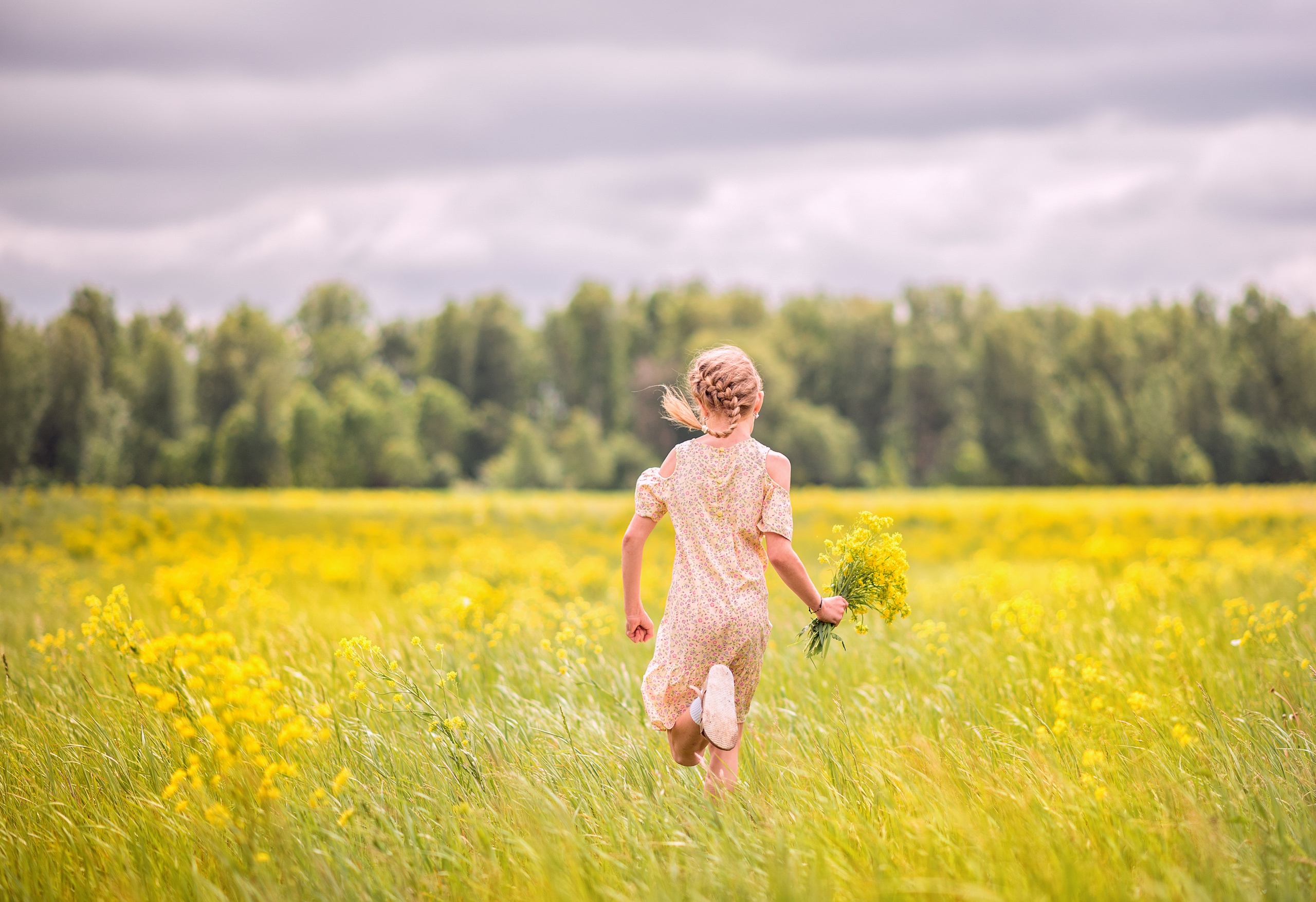 Фотосессия в полях. Фотограф в Болгарии. Фотограф в Созополе