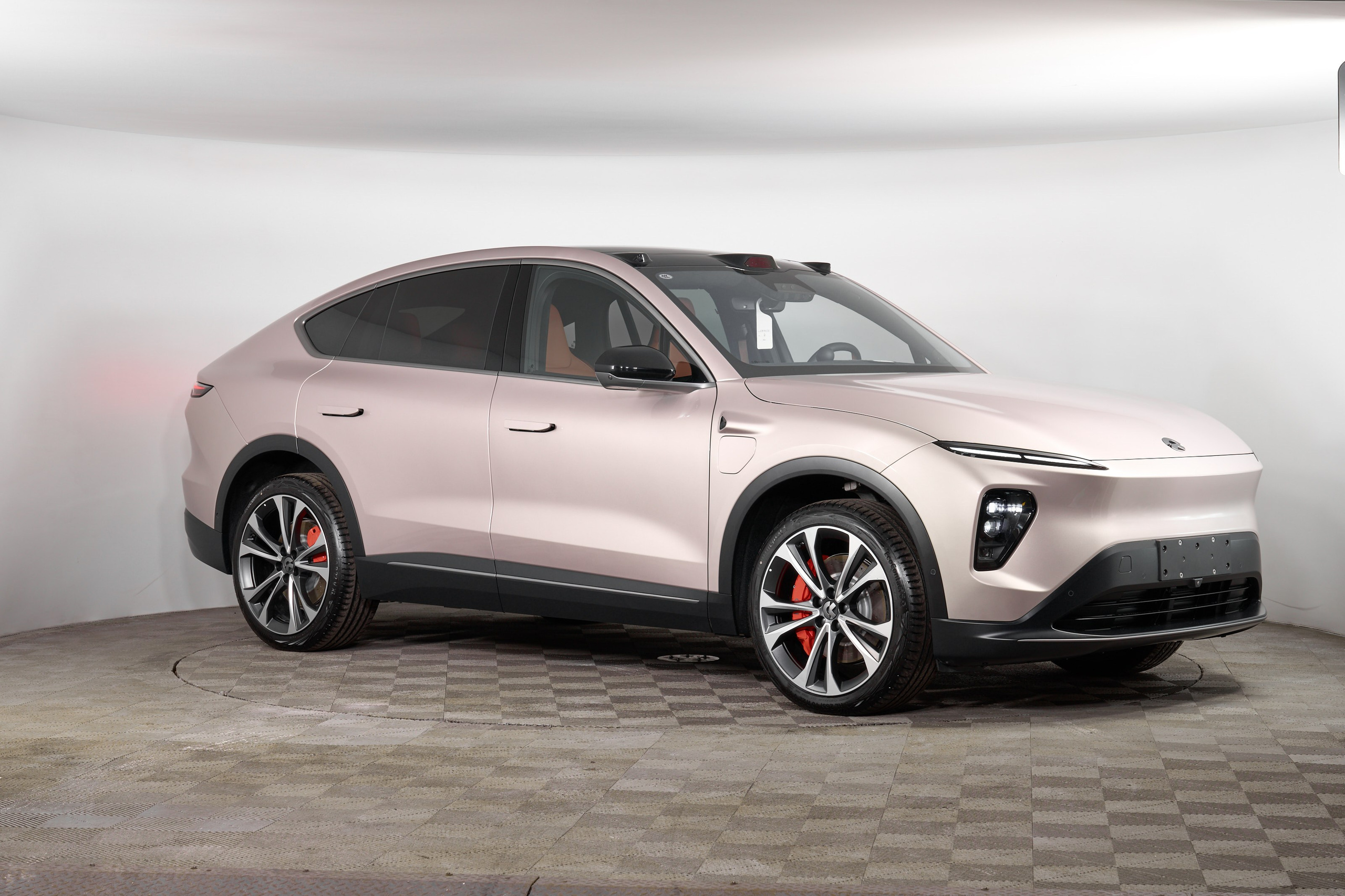 NIO EC7. Фотограф Николай Прокофьев модельные тесты в Москве