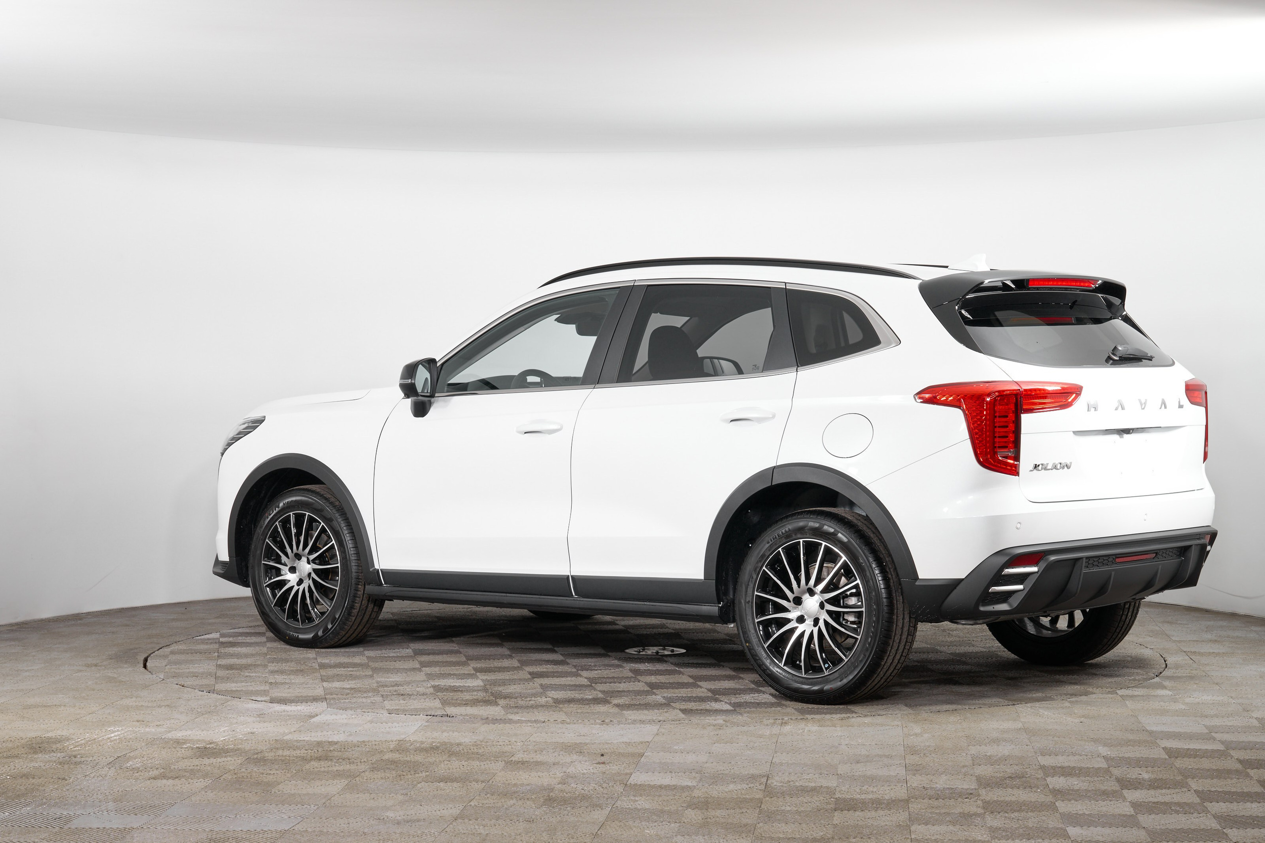 Haval Jolion. Фотограф Николай Прокофьев модельные тесты в Москве