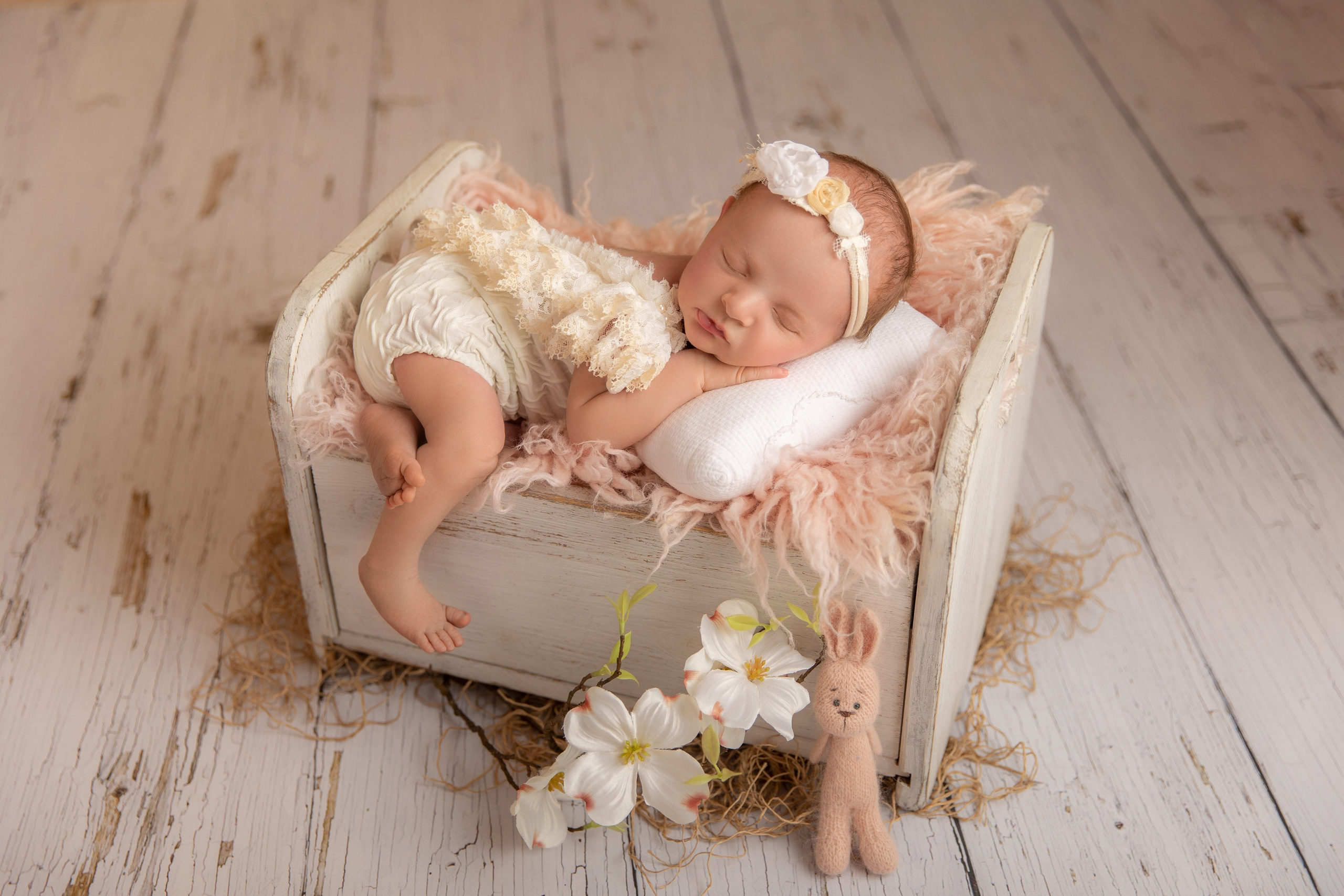 Кроватка б галерея. Фотограф новорожденных, семейный фотограф в Санкт-Петербурге