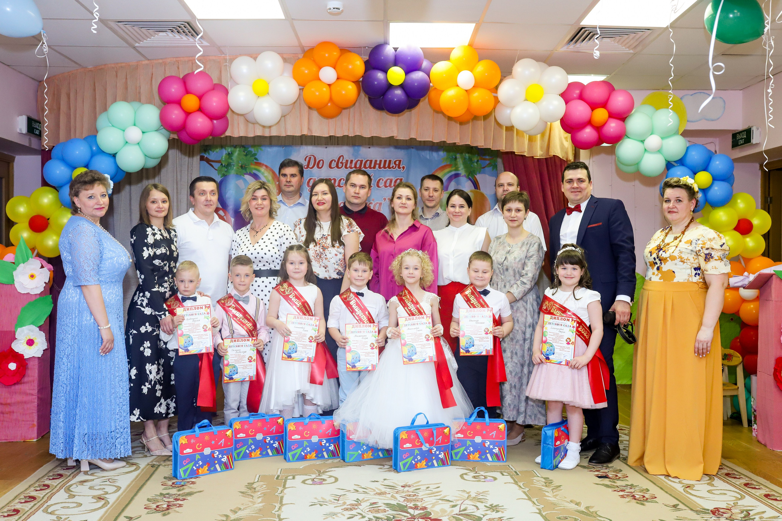 Съёмки праздников и выпускных в детских садиках и школах. Семейный и детский фотограф Эльвира Билибина