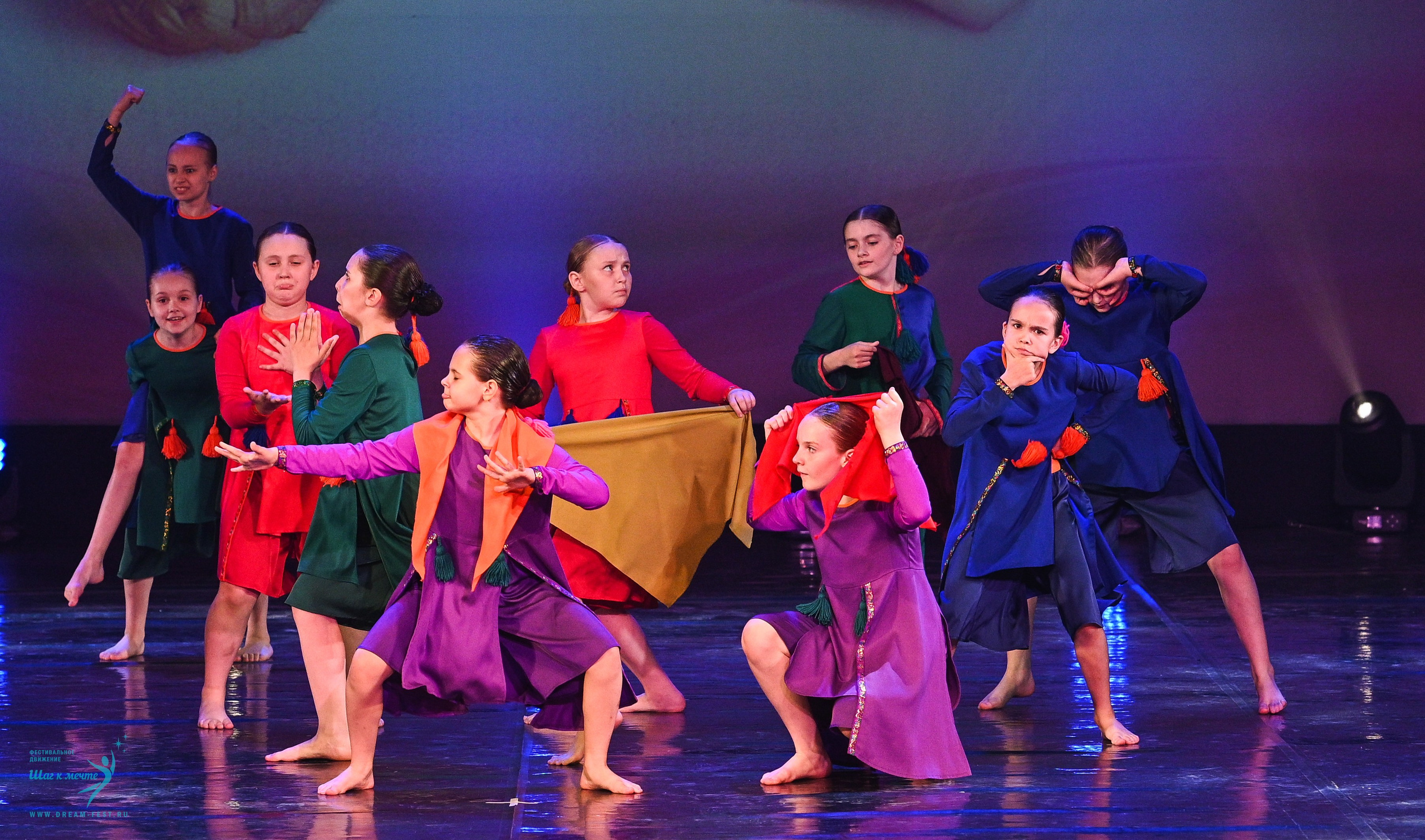 24.05.2025 «Мир под названием — Искусство танца» Фестивальное движение «Шаг к мечте» г. Кострома. Медиастудия Фото Концепт