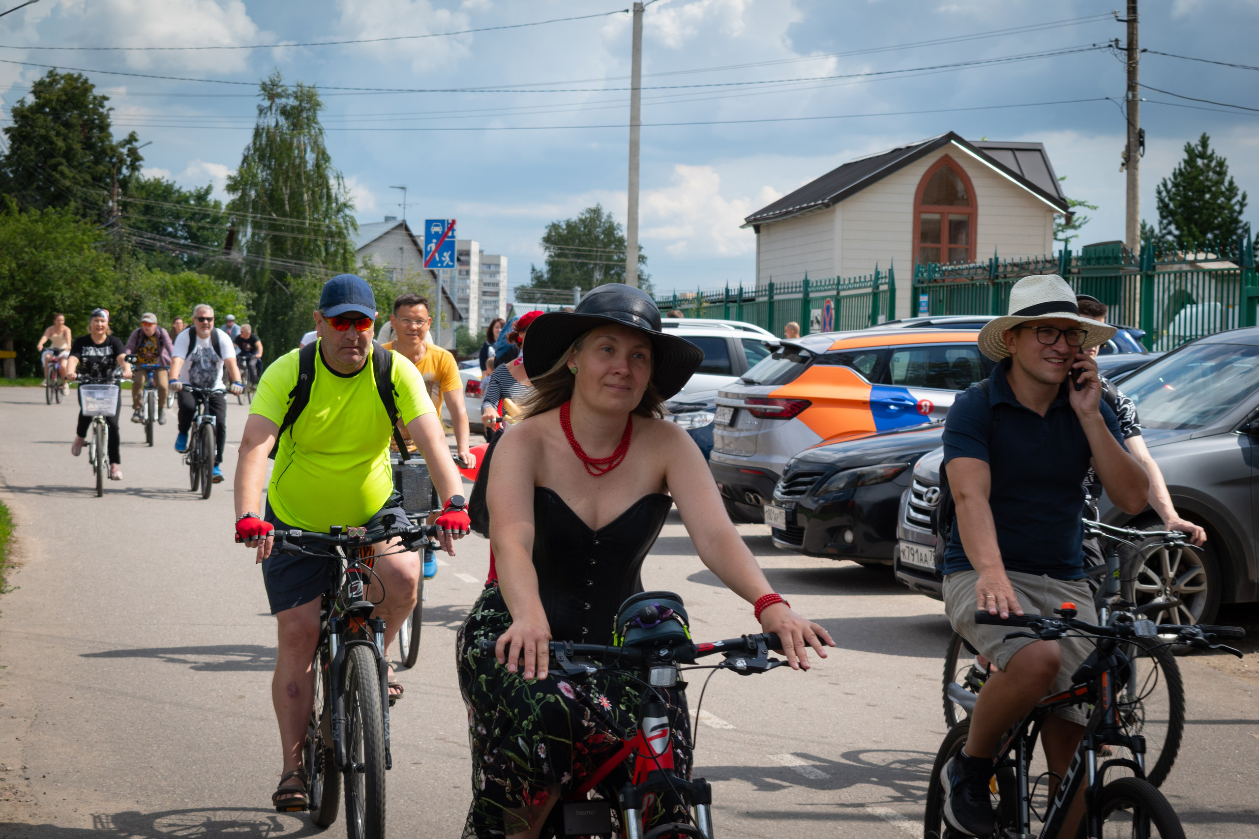 «Леди на велосипеде» — велопробег по г. Жуковскому 2025. Репортажный фотограф Сыбер Мартти