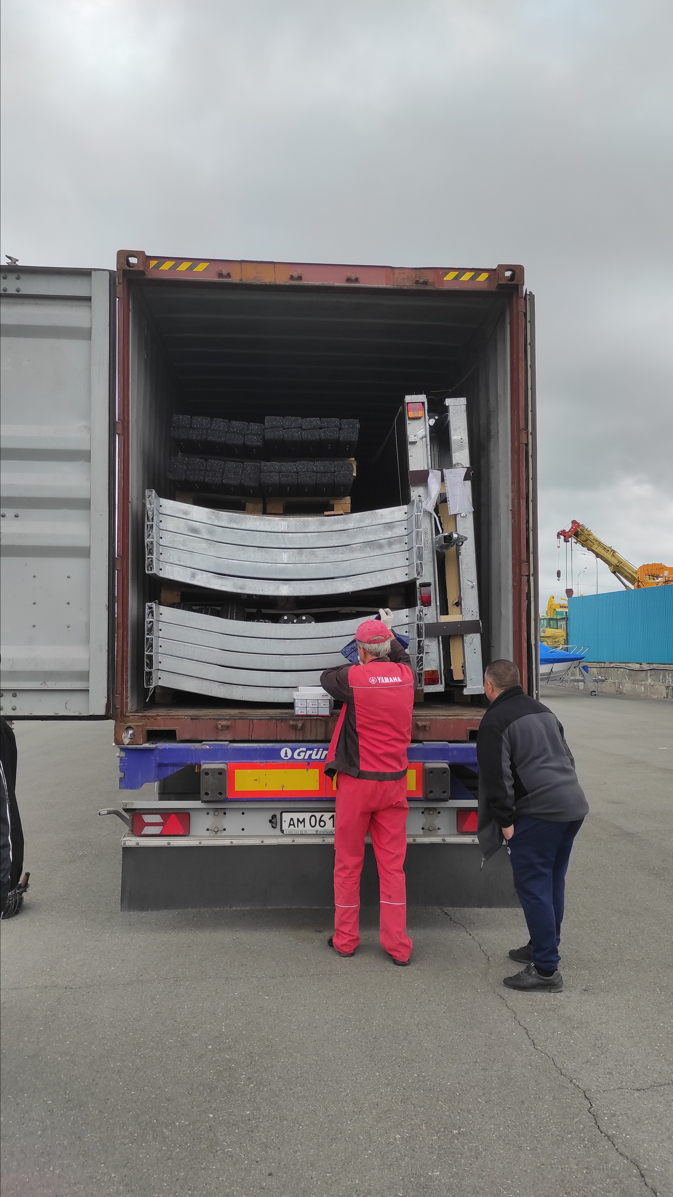 Услуги опытных грузчиков во Владивостоке. Переезды. Грузоперевозки