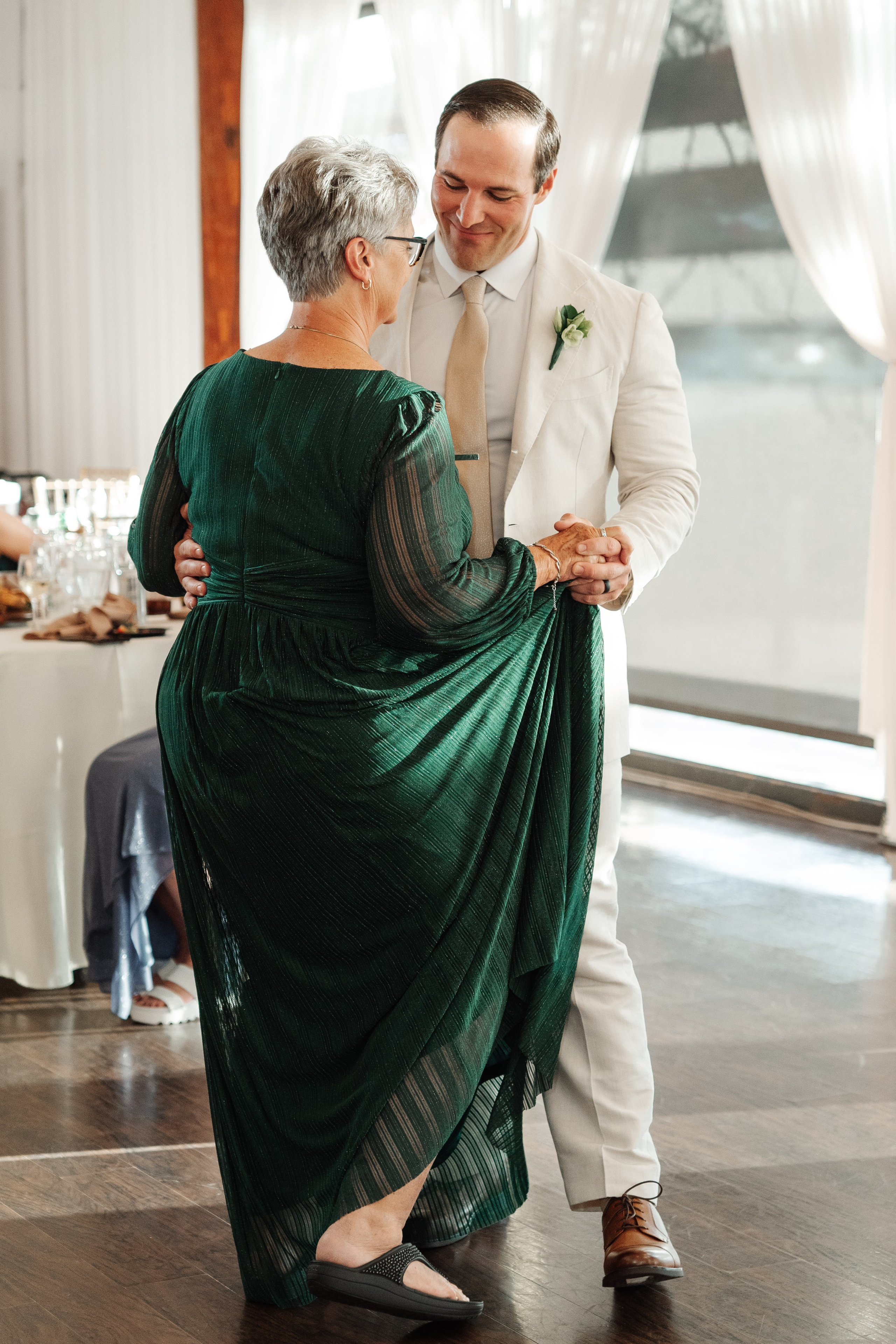 2025-08-16_BryanAmber. Ретушер Зенькевич Света