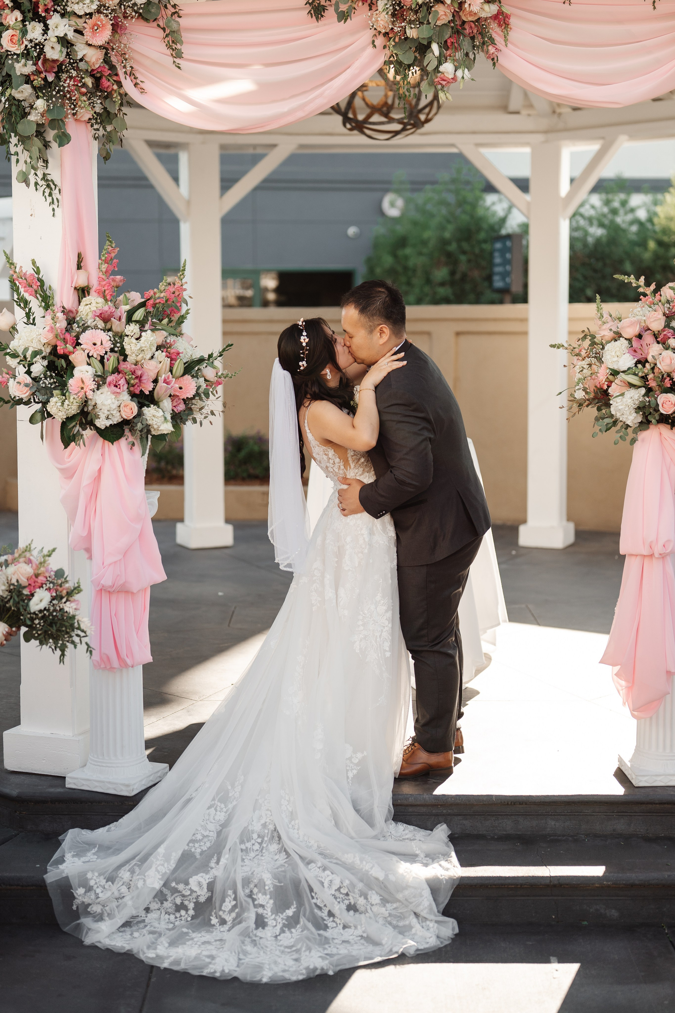 2025-08-16_AndreaChristopher. Ретушер Зенькевич Света