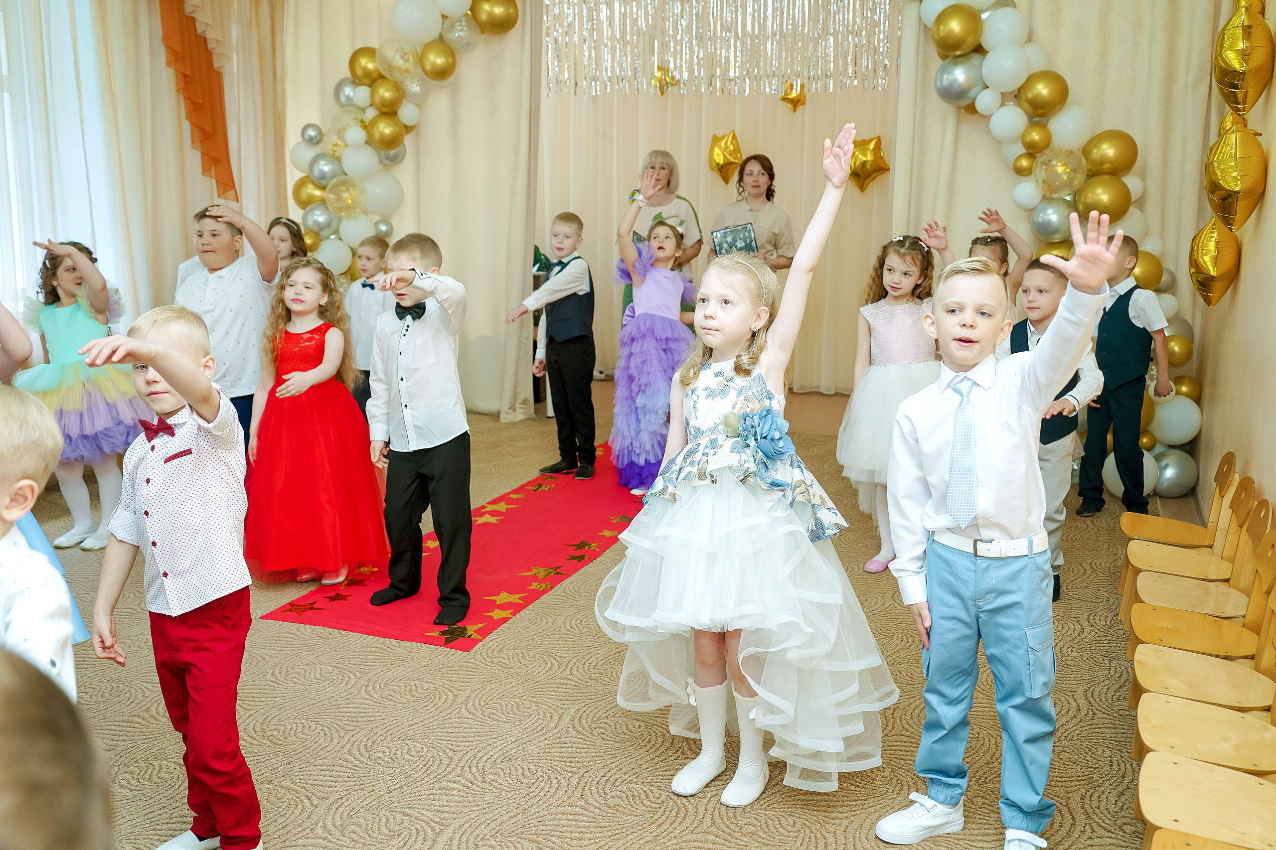 Фотосъемка видеосъёмка фотограф видеооператор новогодних утренников  в. Фотограф, видеооператор Нина Коршунова