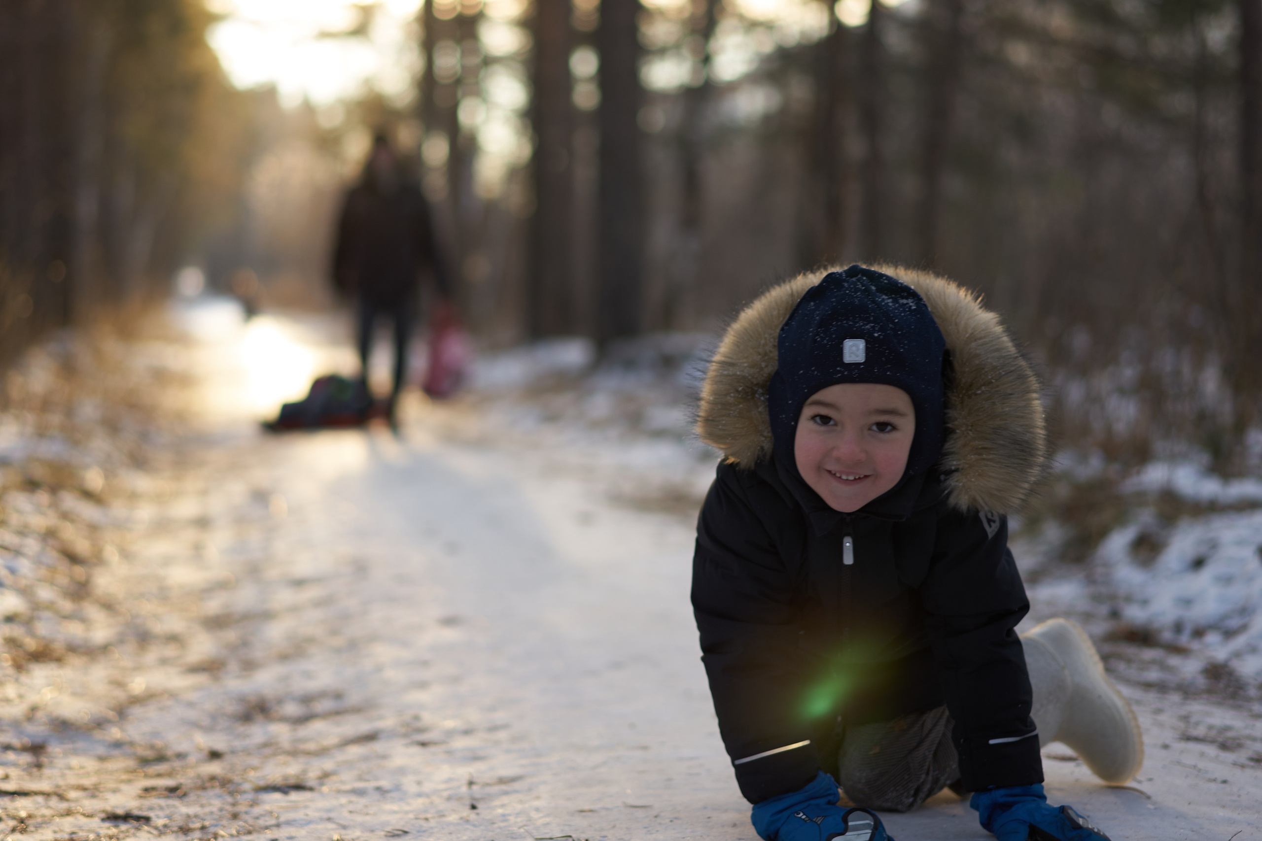 Семейная фотосессия зимой в лесу. Фотограф Екатеринбург Кокшарова Александра